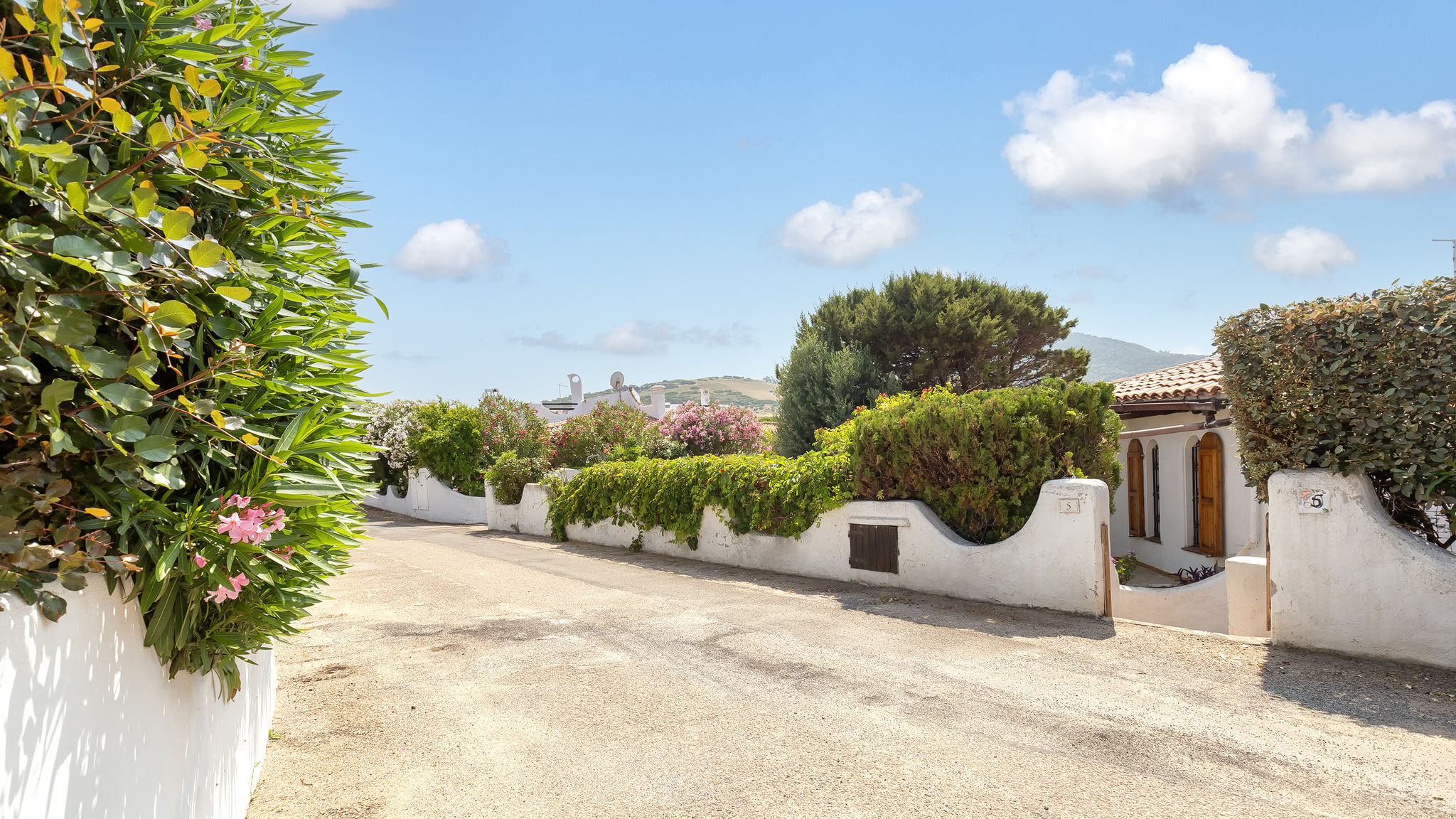 Italianway Valledoria Sardinia Re - Villino Livingstone