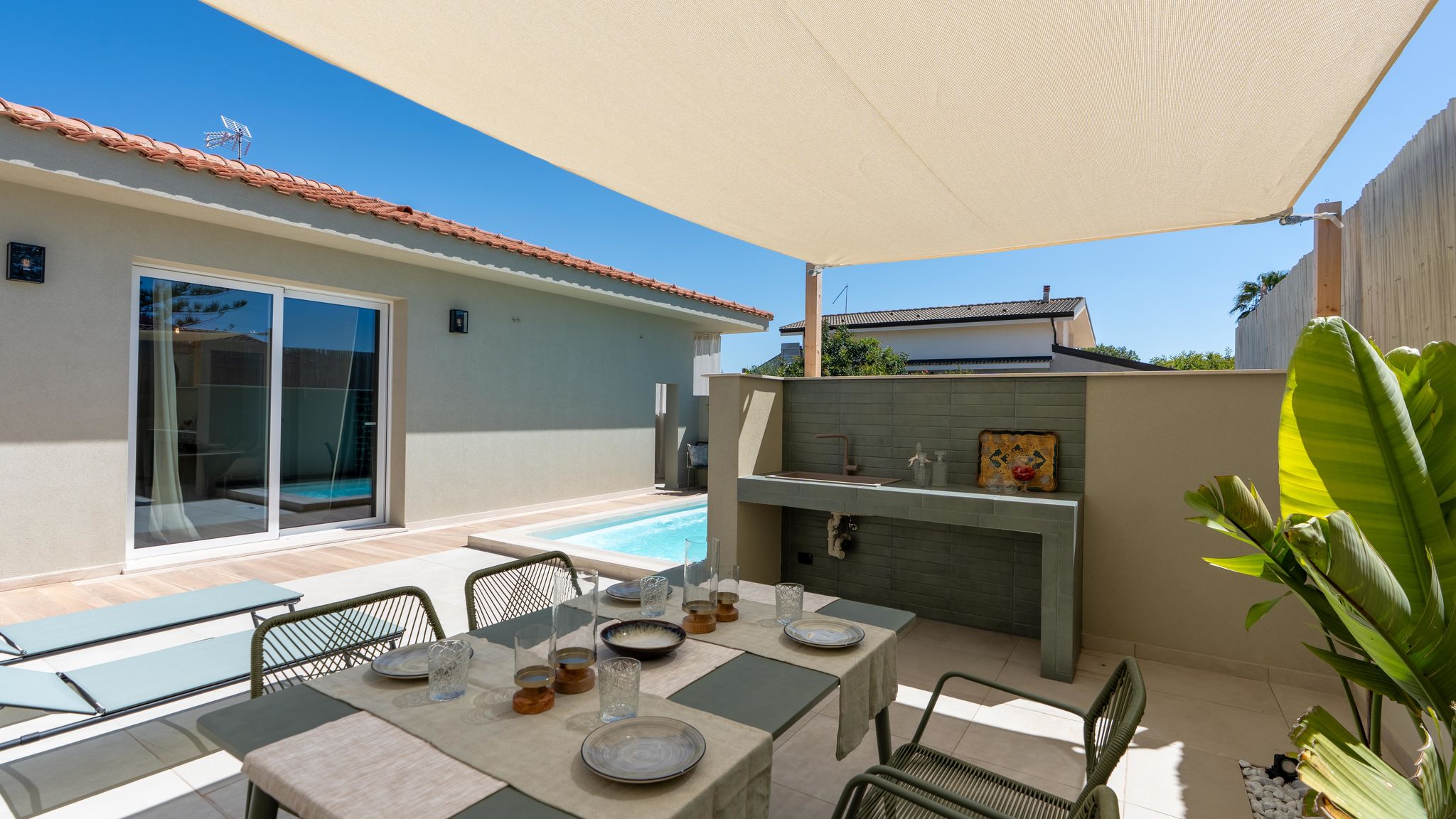 Italianway Ispica Villa Aman piscina e jacuzzi riscaldata 