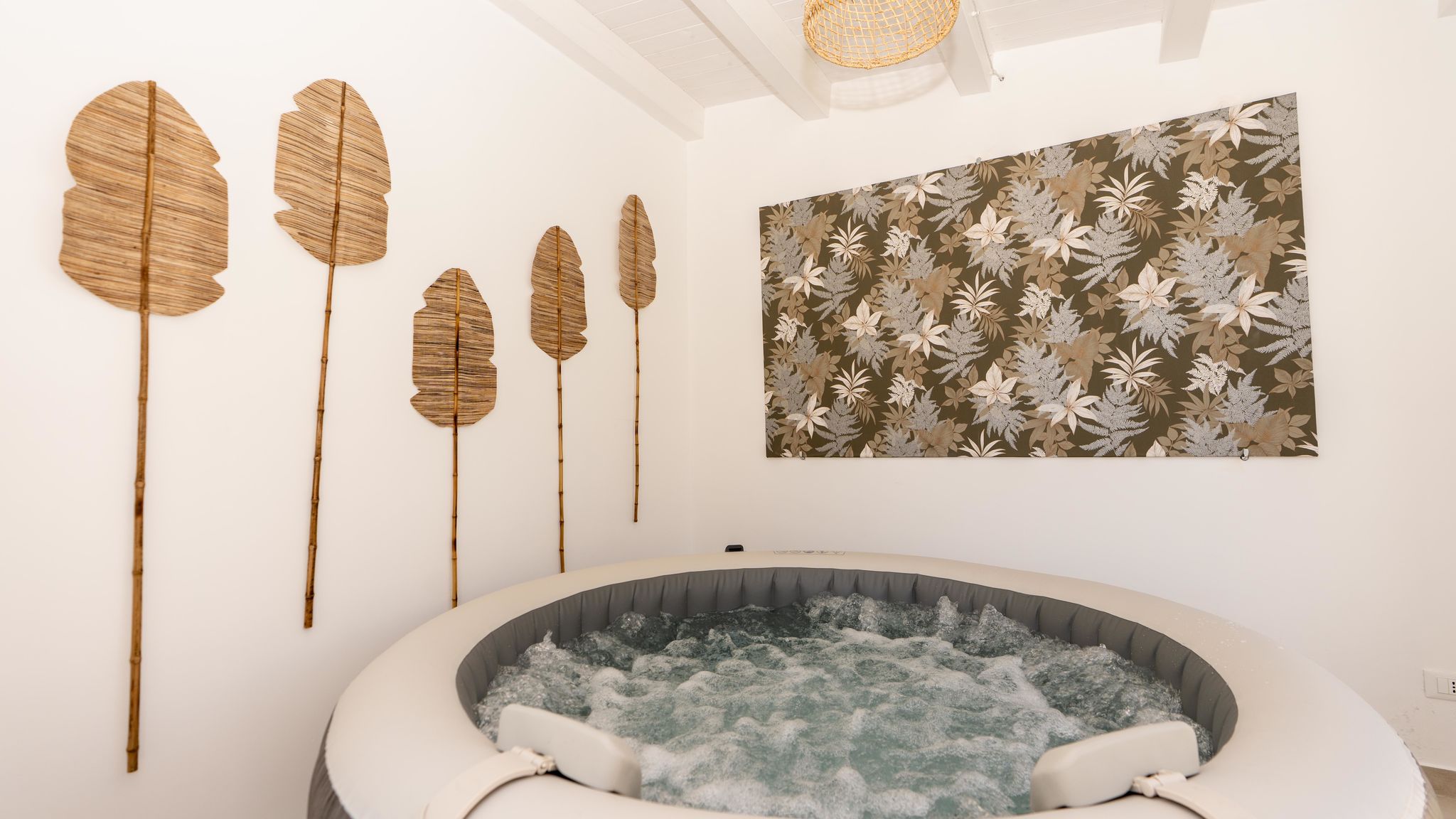 Italianway Ispica Villa Aman piscina e jacuzzi riscaldata 