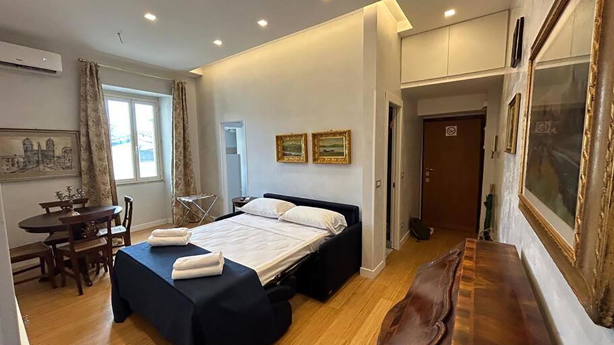 Italianway Roma Manzoni Blue House by Ghor