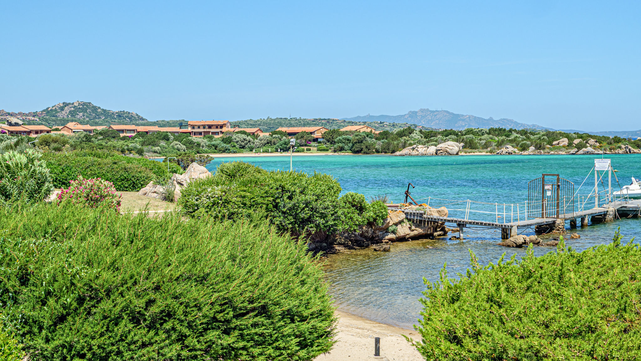 Italianway Golfo Aranci Marineledda appartamento " L'ortensia "