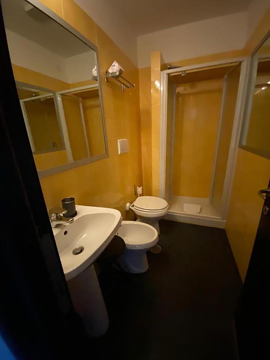 Italianway Roma Guest House Rome - Room 2 Quadrupla by Ghor