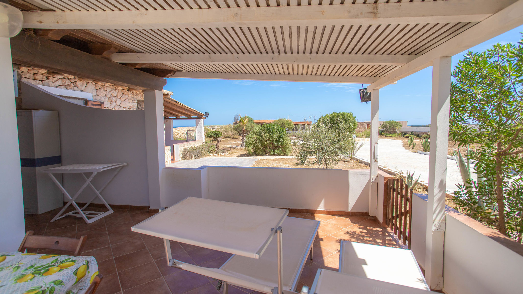 Italianway Lampedusa e Linosa Villette Cala Uccello - Lia