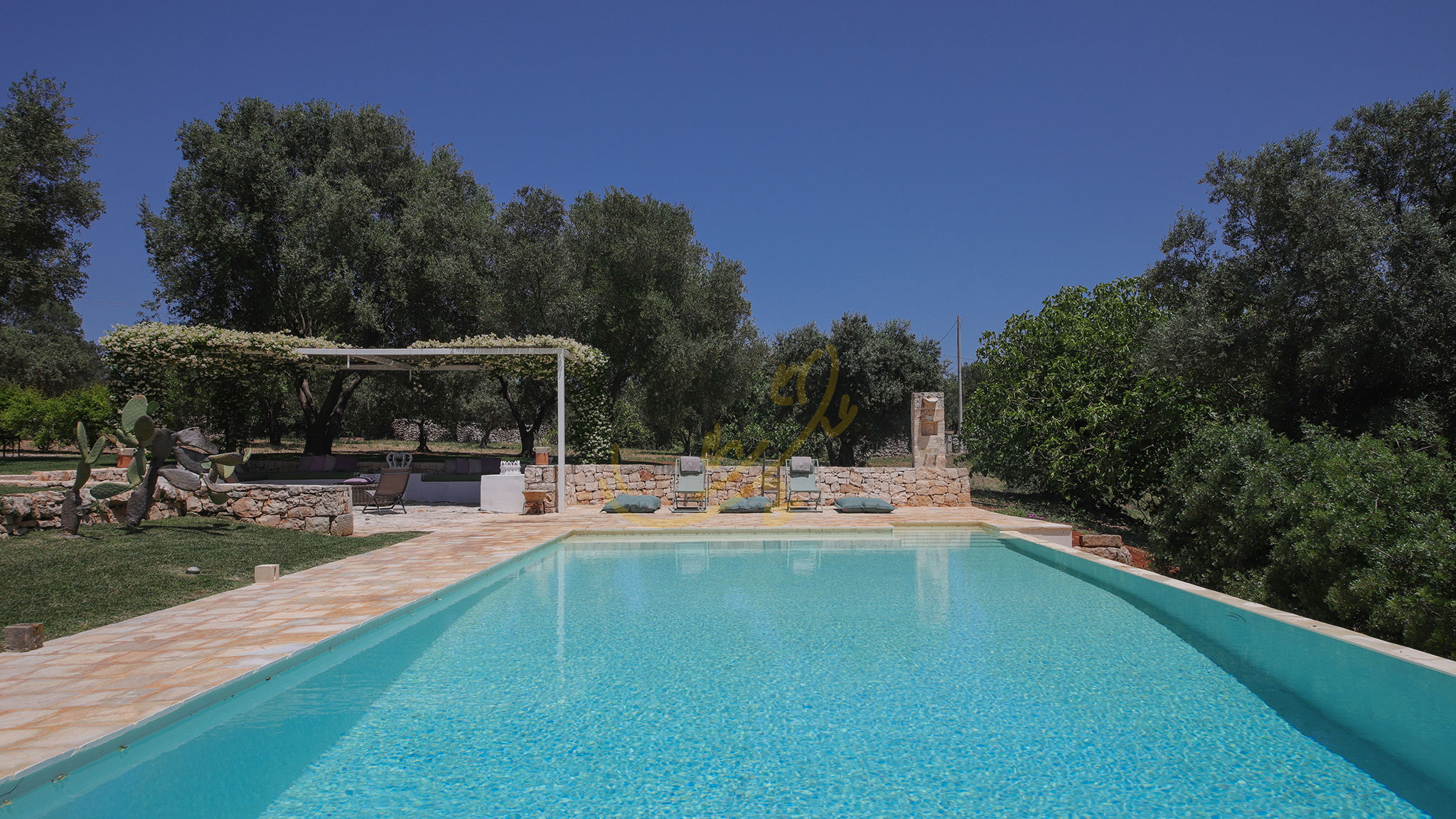 Italianway Ostuni TD Trulli Vittoriani Charme and Pure Nature w/pool