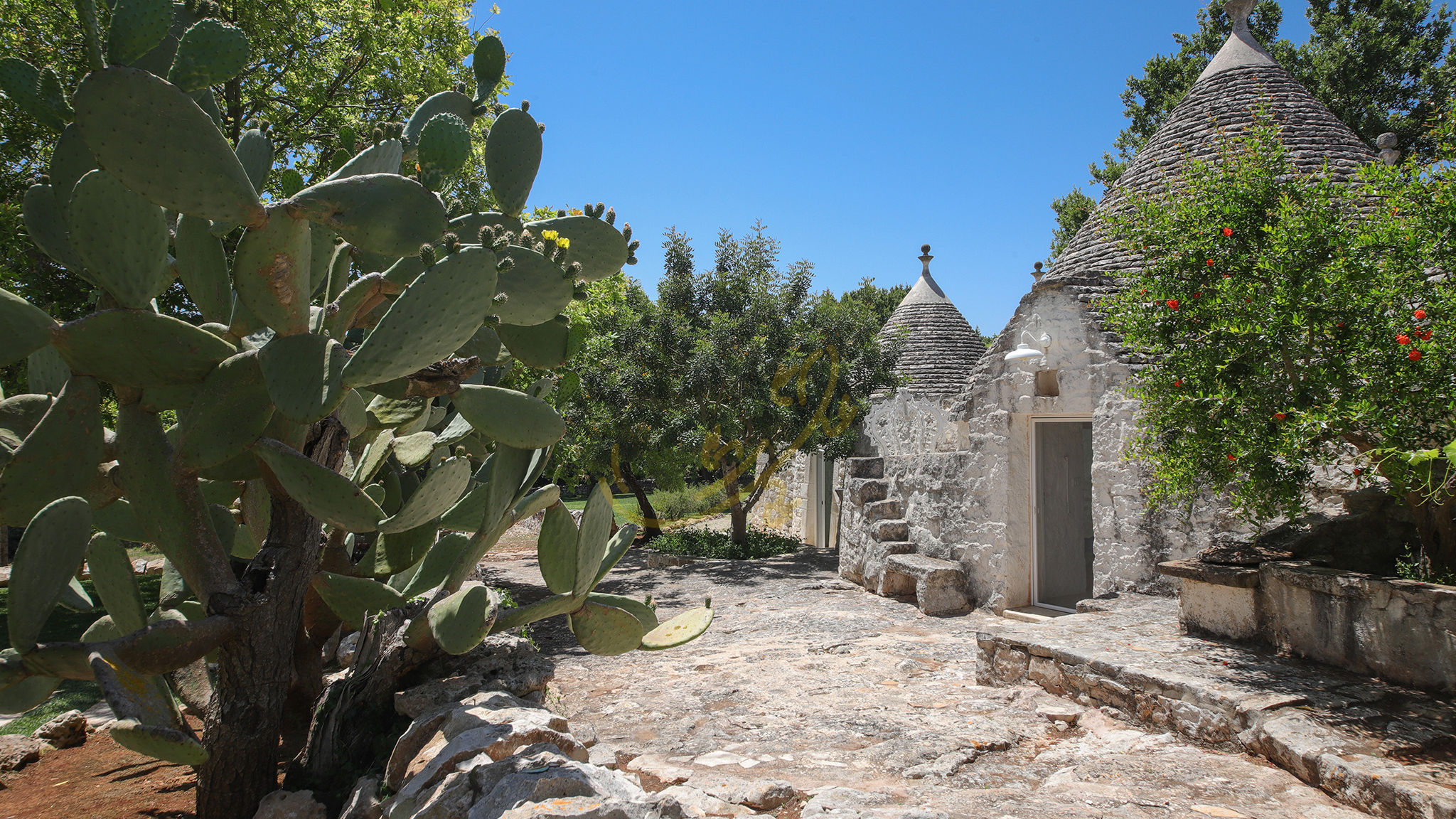 Italianway Ostuni TD Trulli Vittoriani Charme and Pure Nature w/pool