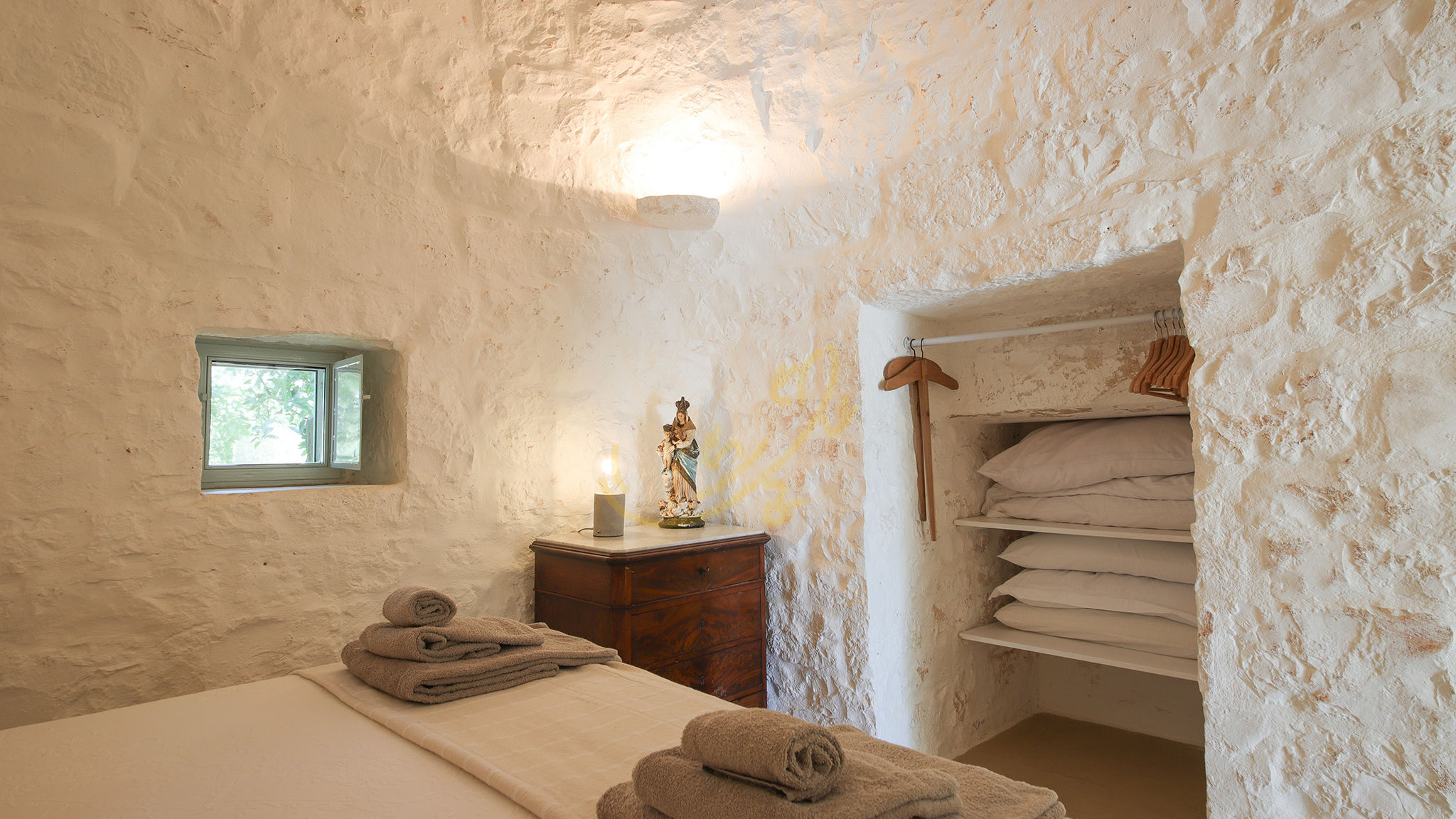 Italianway Ostuni TD Trulli Vittoriani Charme and Pure Nature w/pool