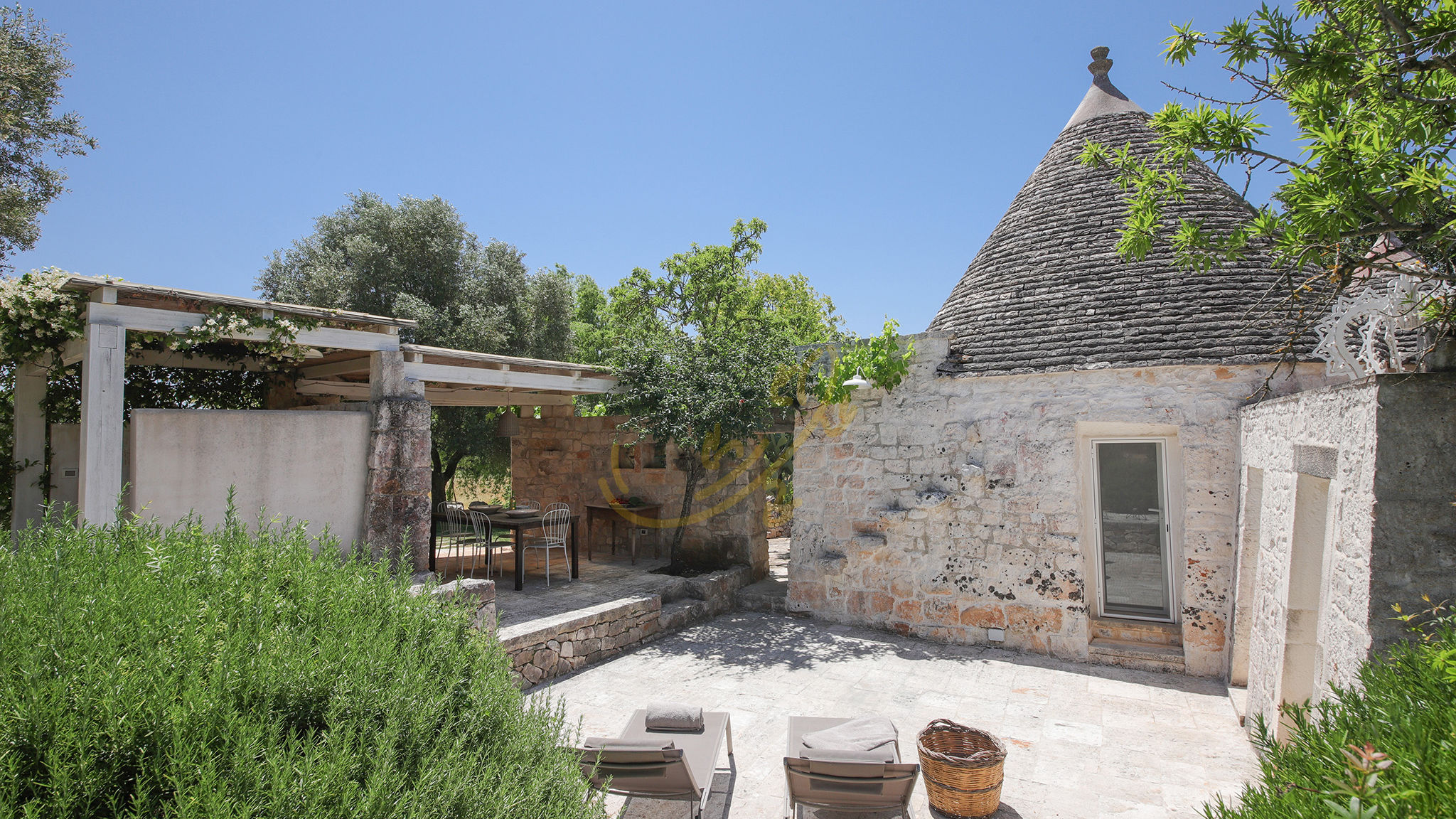 Italianway Ostuni TD Trulli Vittoriani Charme and Pure Nature w/pool