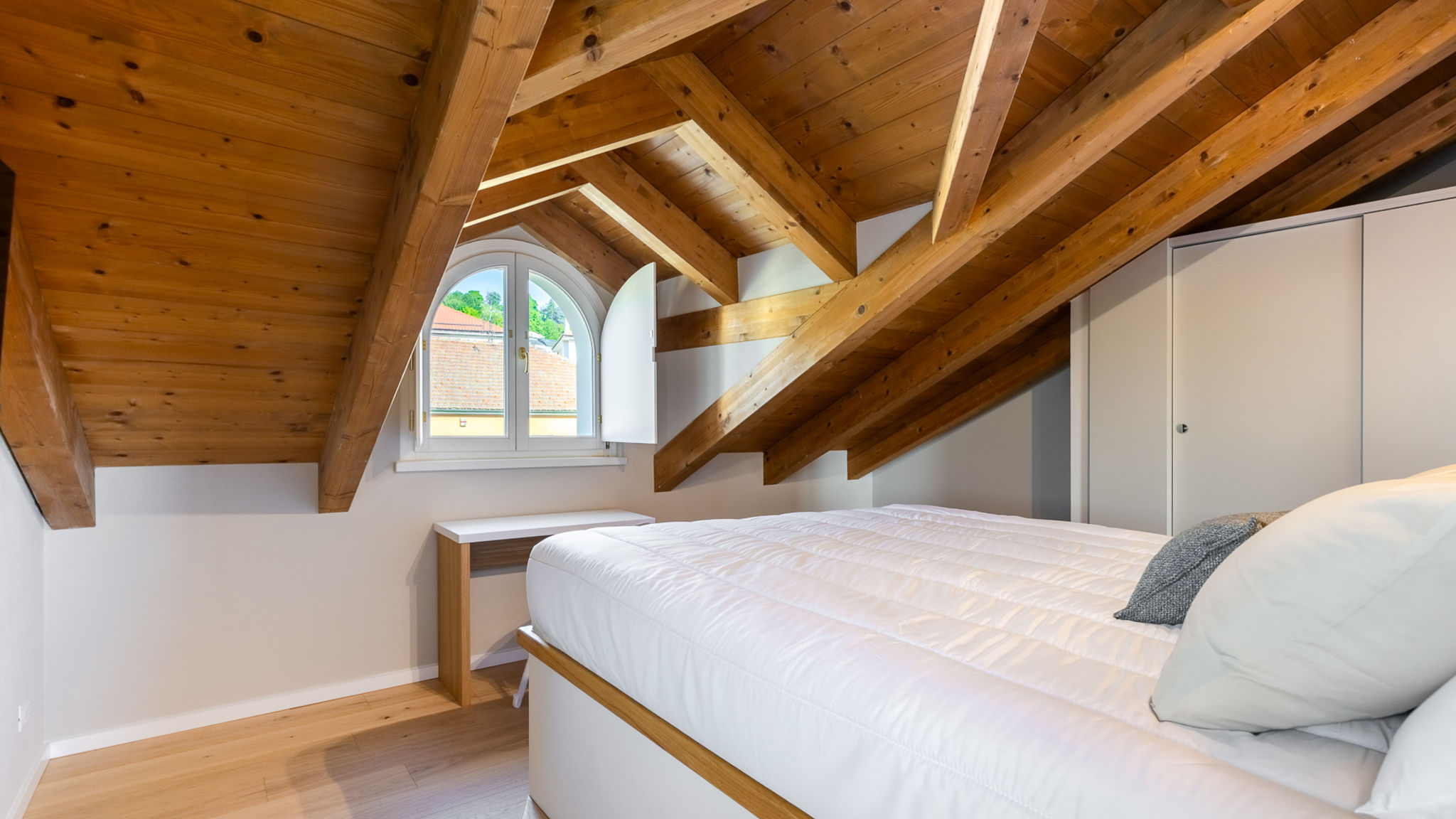 Italianway Alba Alba Palace Luxury Apartments - Blue