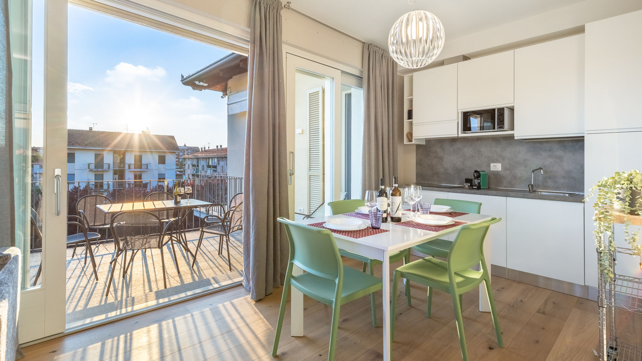 Italianway Alba Alba Palace Luxury Apartments - Pink