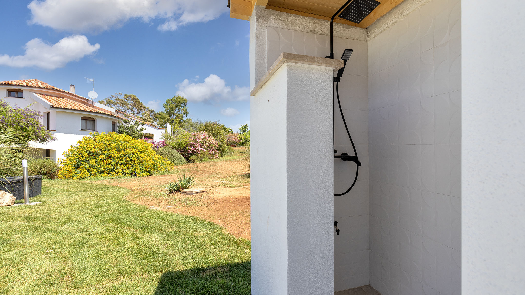 Italianway Olmedo Sardinia Re - Villa Fioretta Flowers Apartments - Garden Apartment
