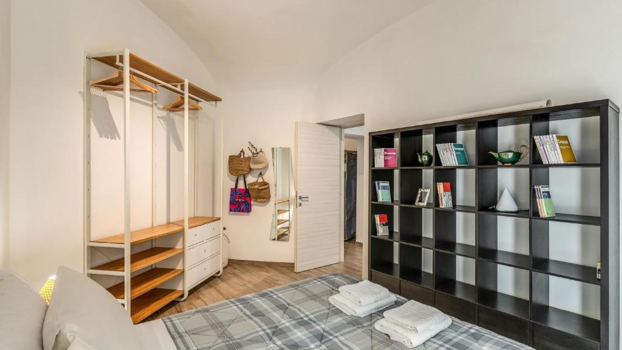 Italianway Roma I Melograni by Ghor