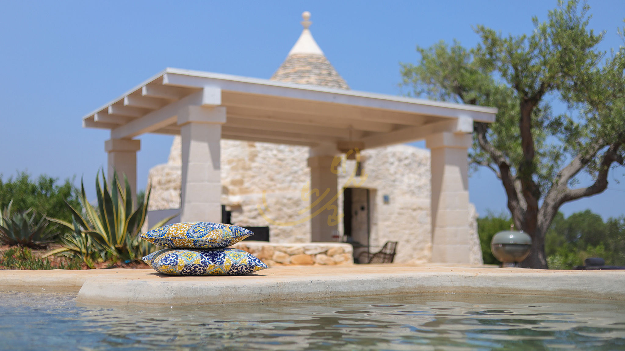 Trulli e Dimore Property Management Ostuni TD ApulianRetreat Sea view trullo with heated pool
