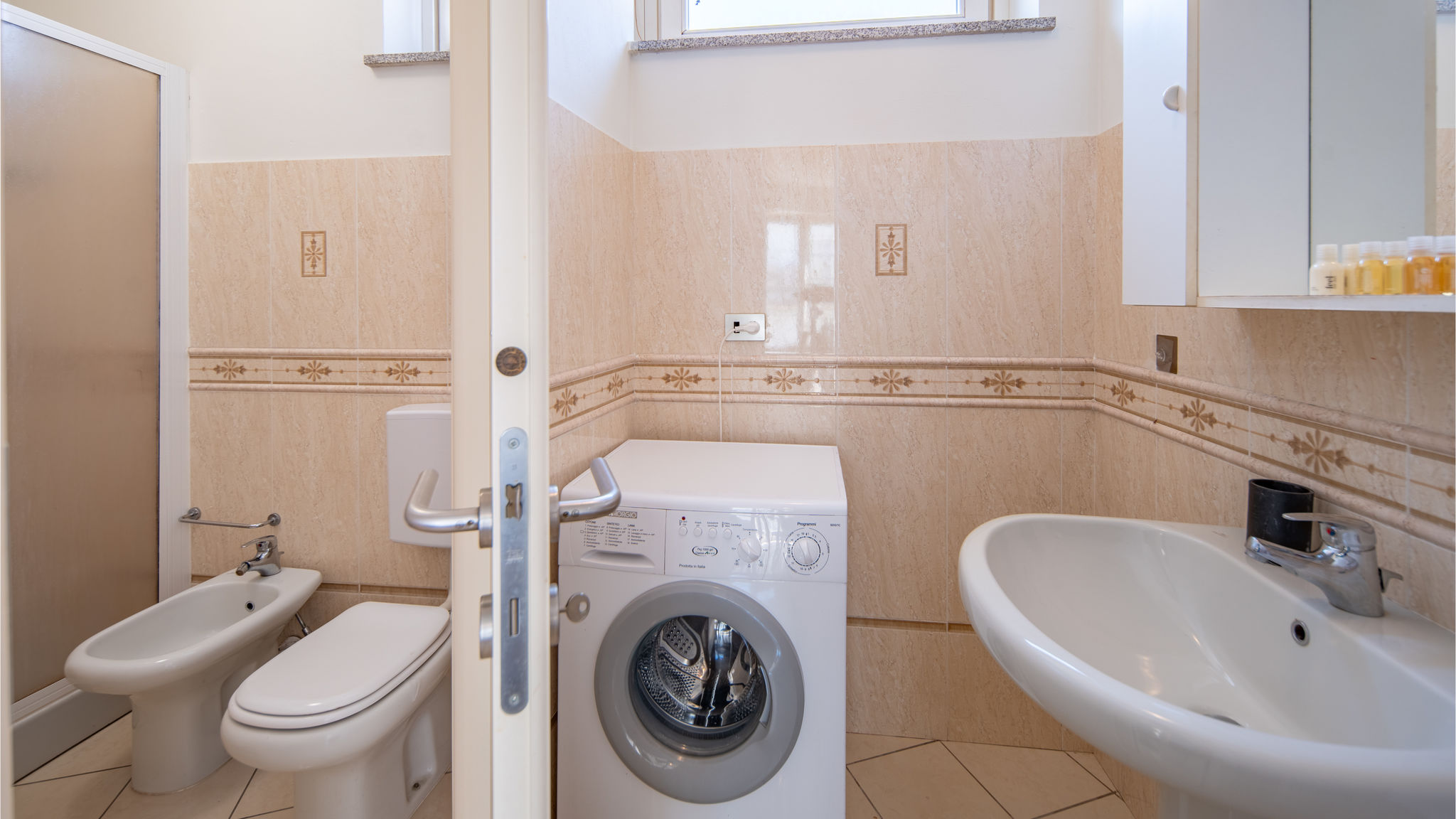 Italianway Alba Happy Central Apartment 2