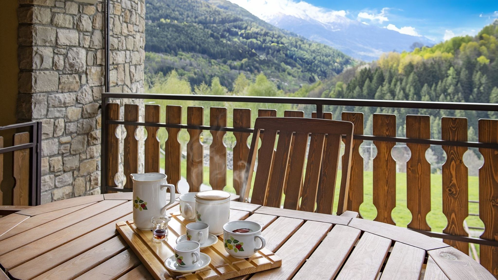 Italianway Monno Eden View