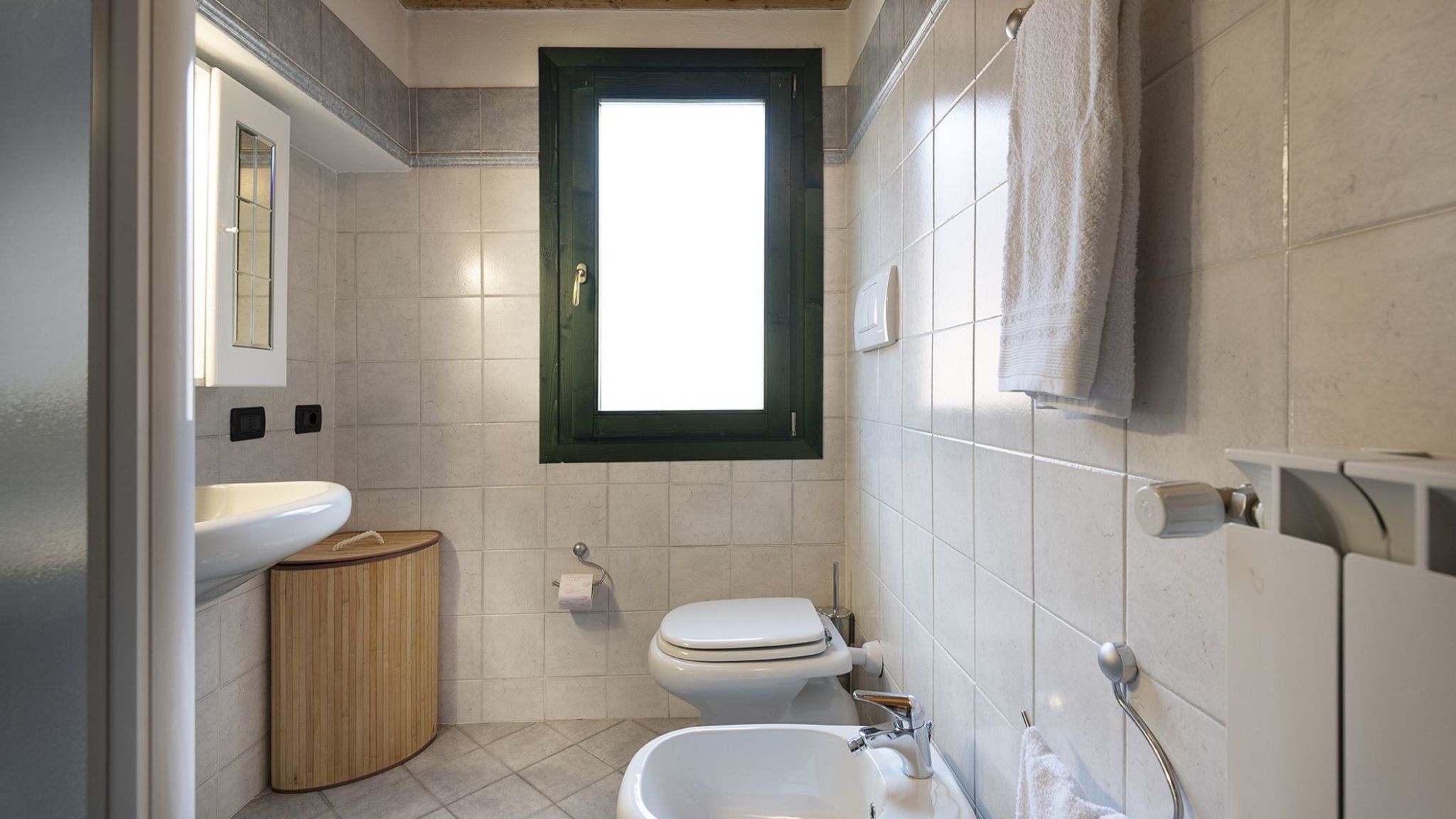 Italianway Monno Eden View