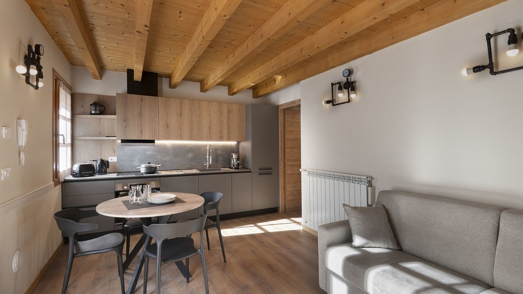 Italianway Vione Silia's Home