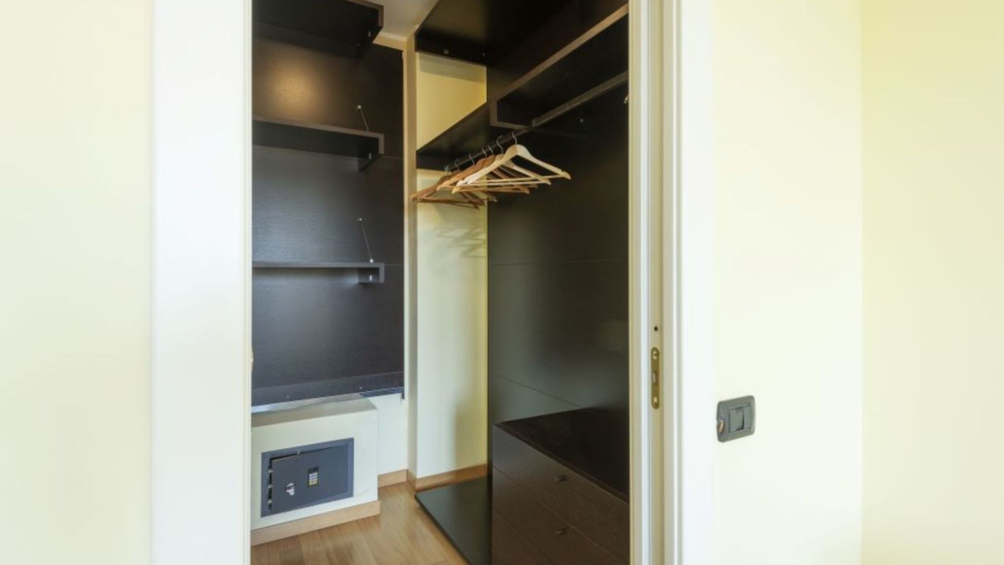 Italianway Leggiuno The House on the Lake