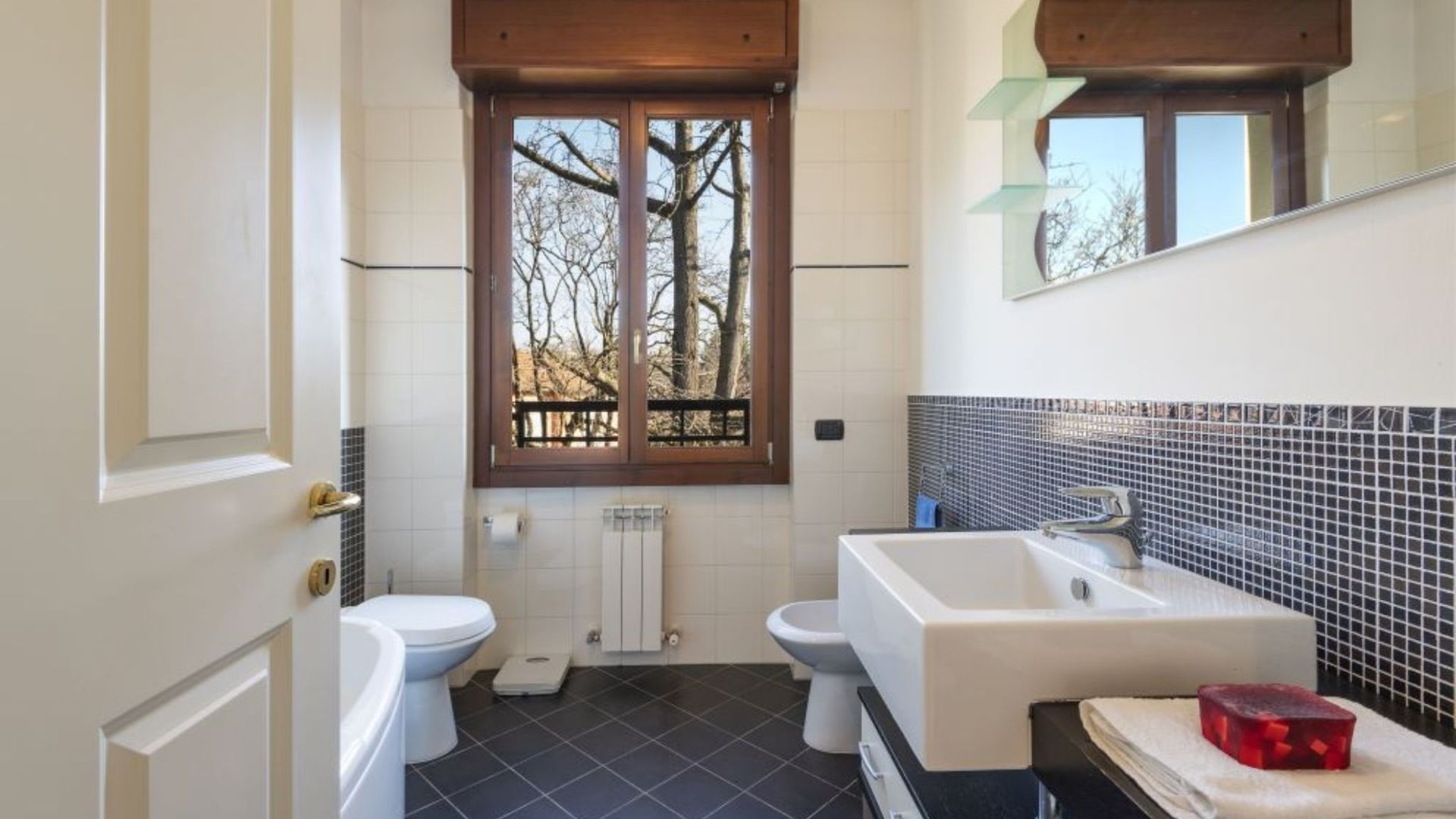 Italianway Leggiuno The House on the Lake