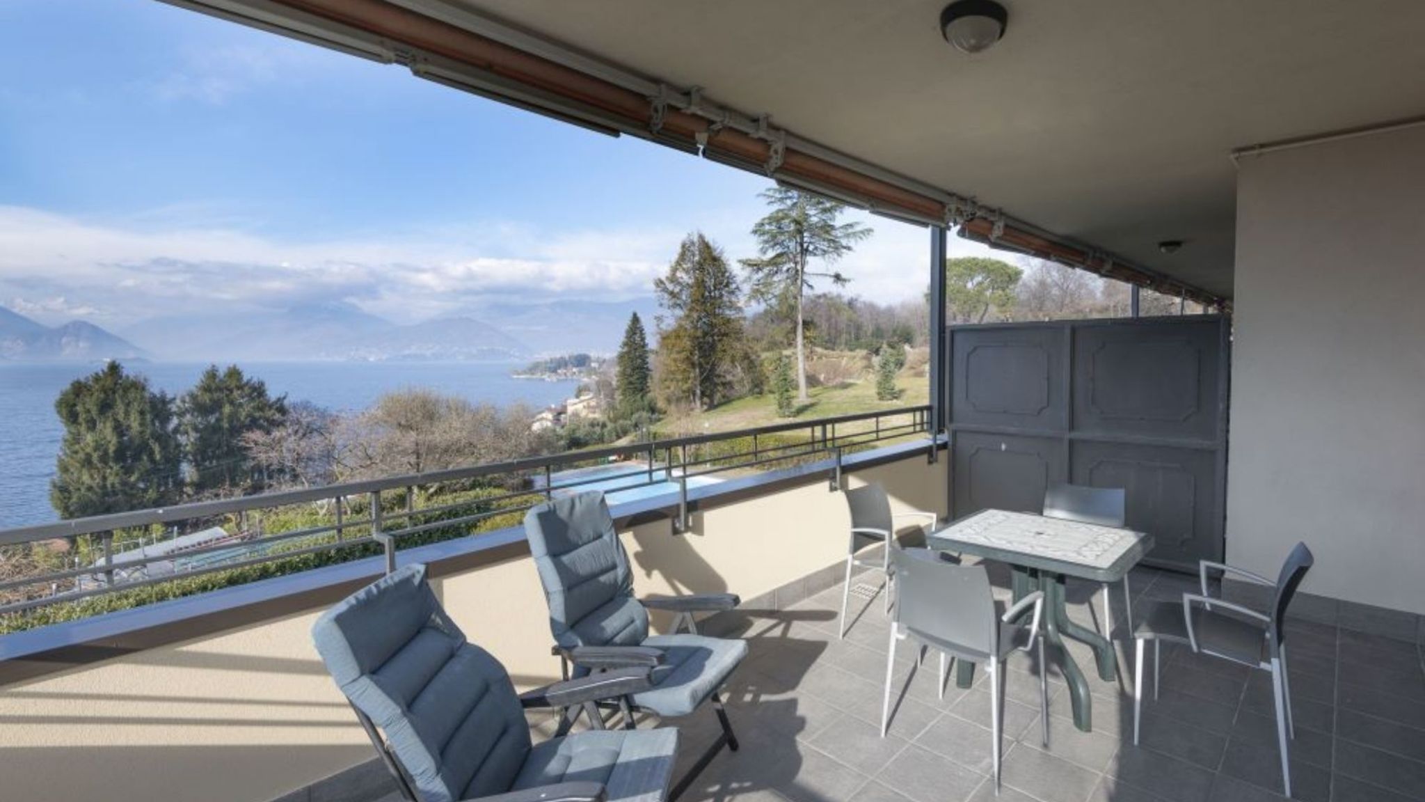 Italianway Leggiuno The House on the Lake