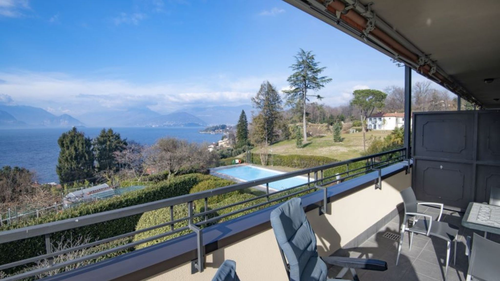 Italianway Leggiuno The House on the Lake