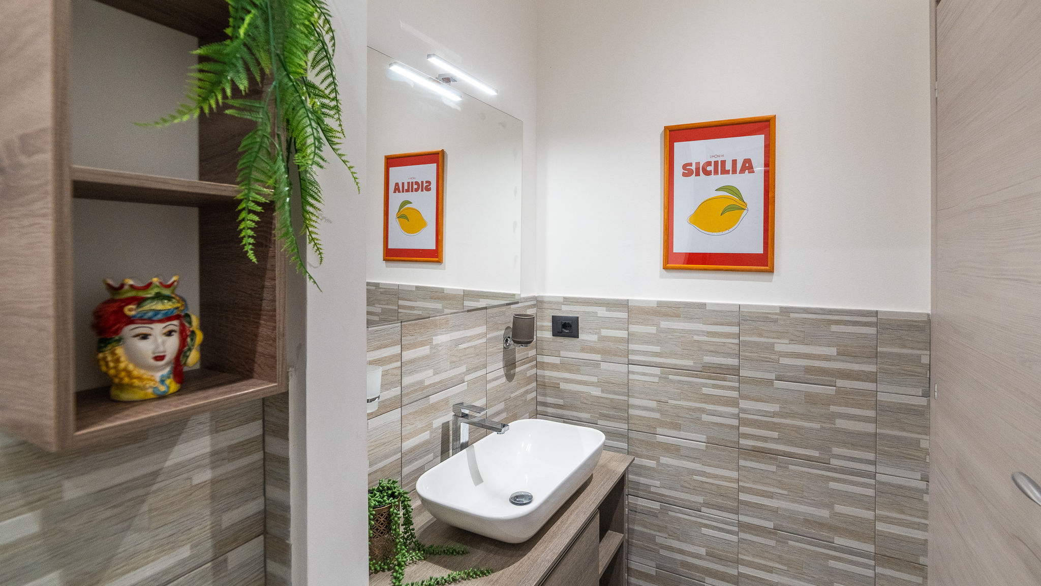 Italianway Catania I Miti Dell'Etna - Aci e Galatea1 by Harmony House