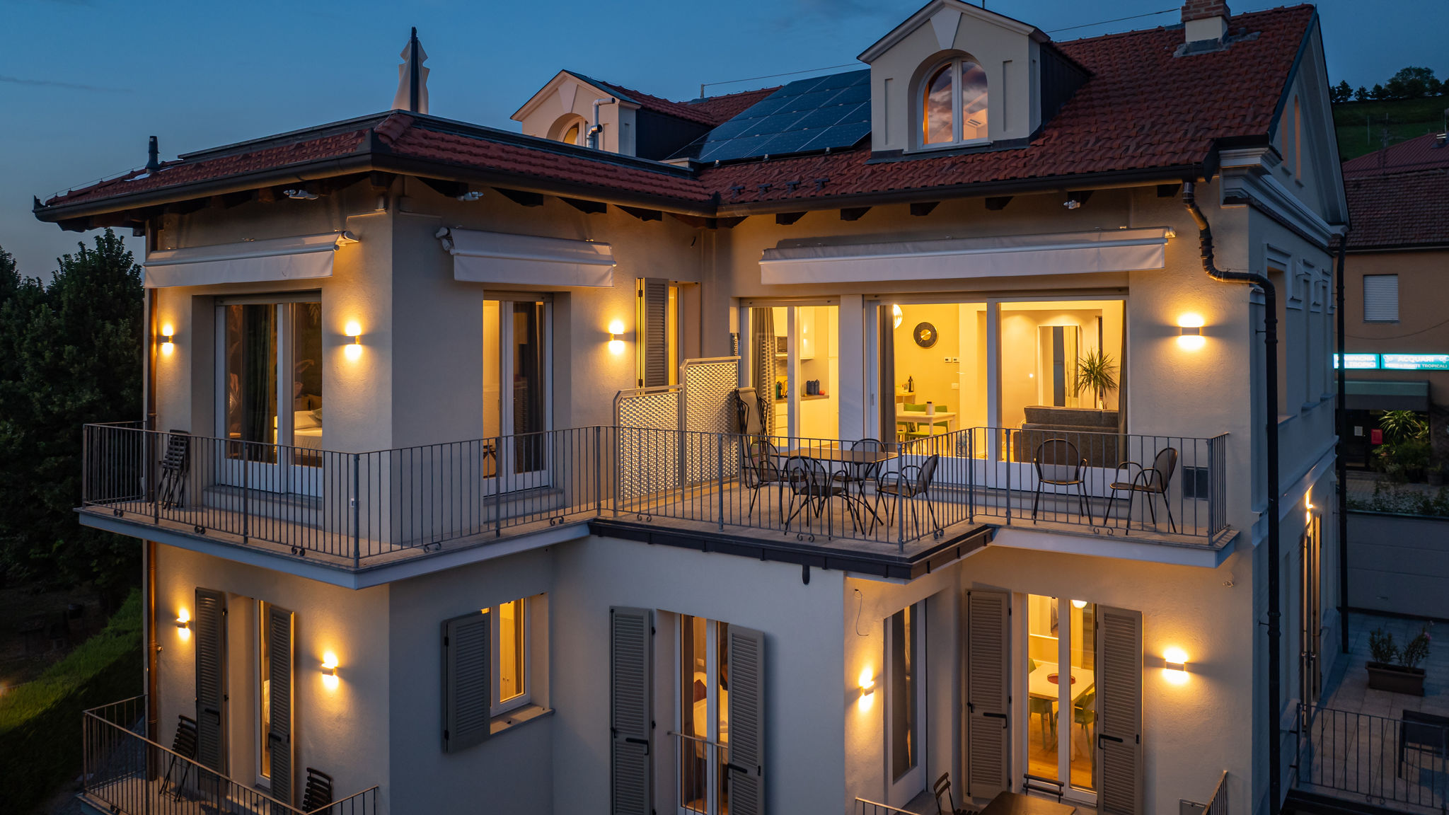 Italianway Alba Alba Palace Luxury Apartments - Blue