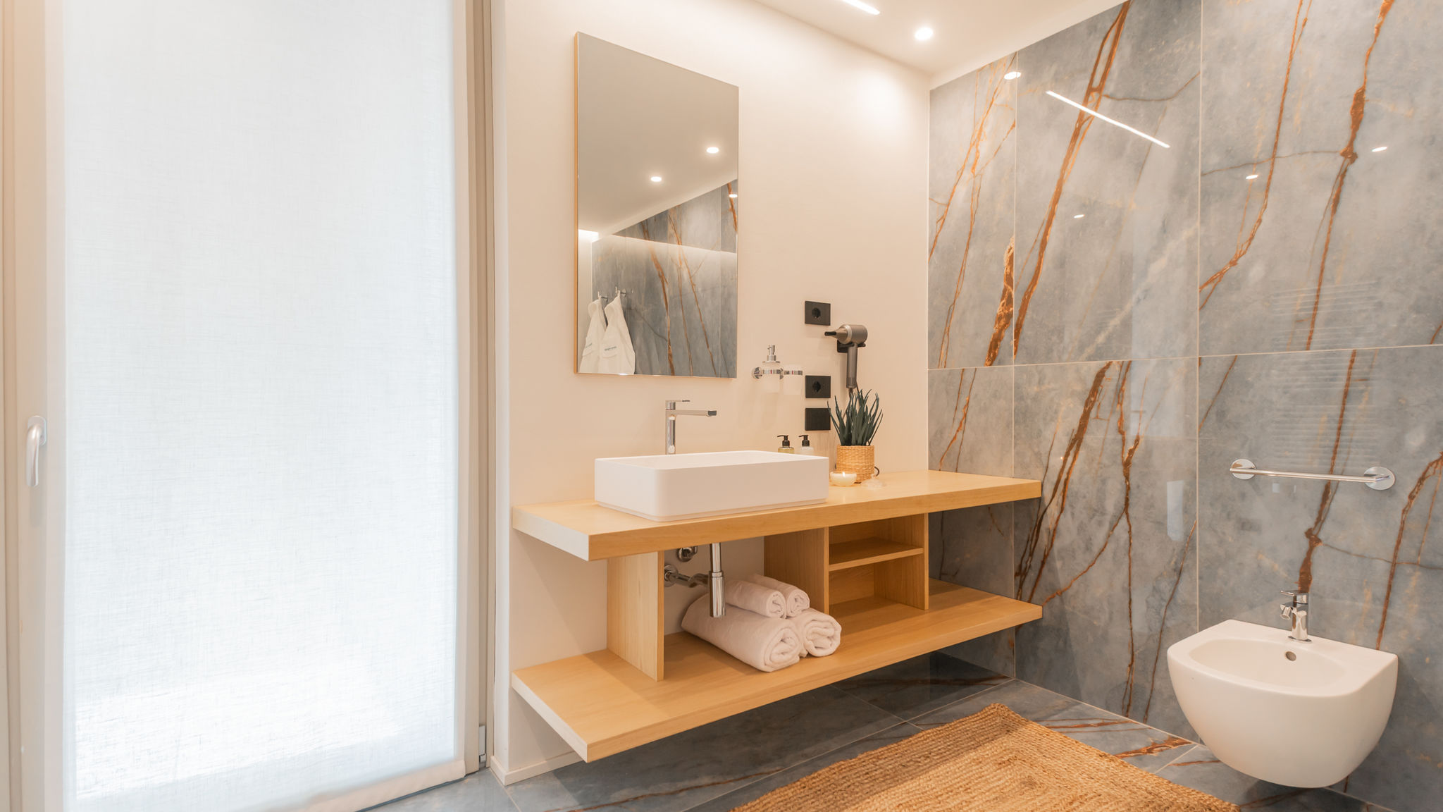 Italianway Como PureViewLuxury-Andromeda breakfast&pool AdultsOnly