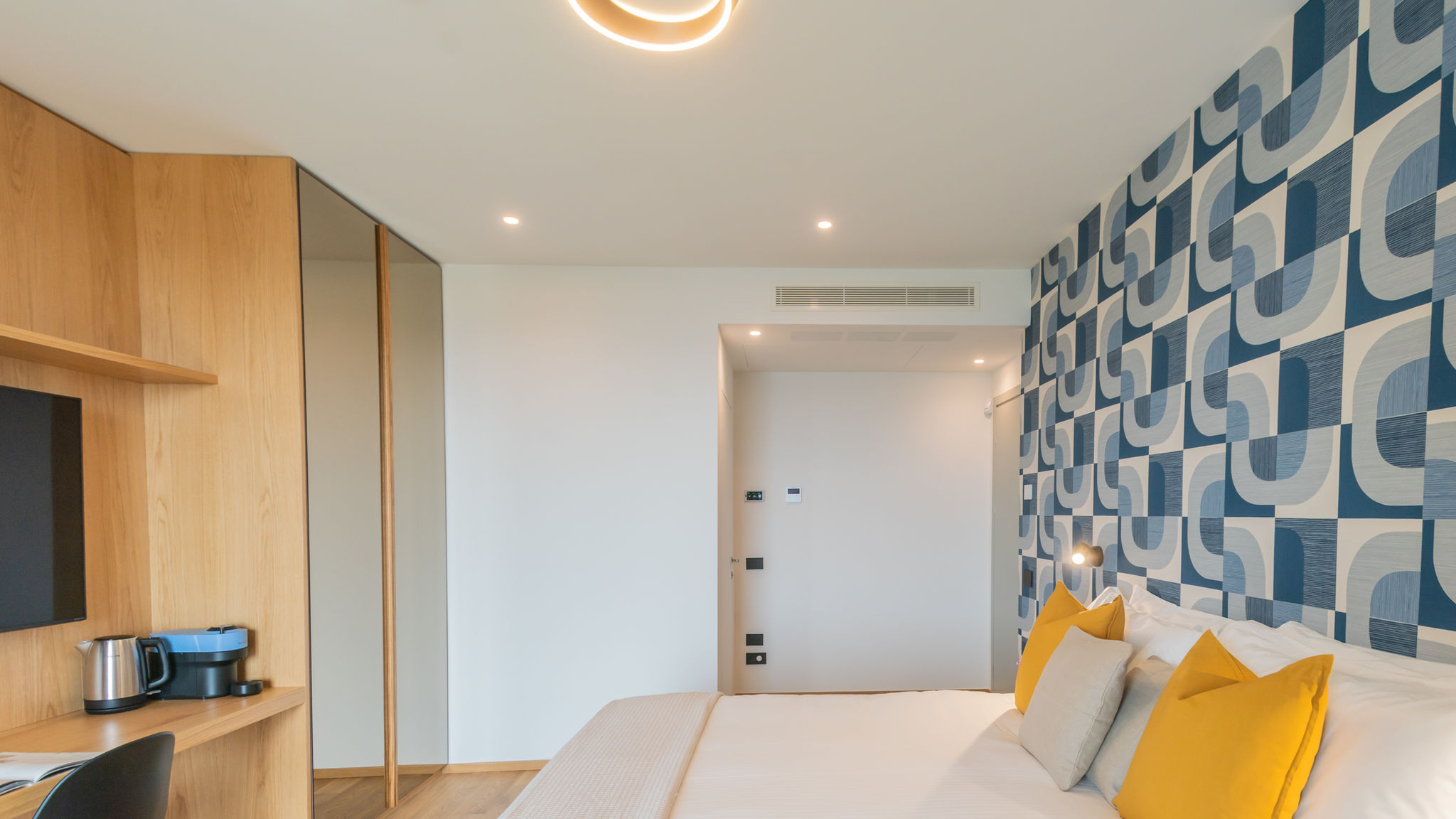 Italianway Como PureViewLuxury-Andromeda breakfast&pool AdultsOnly