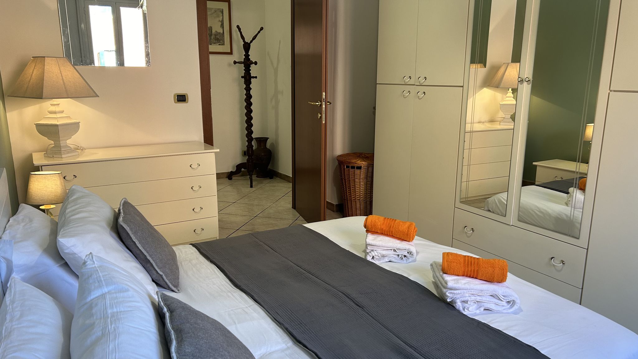 Italianway Roma Casa dei fiori by Ghor