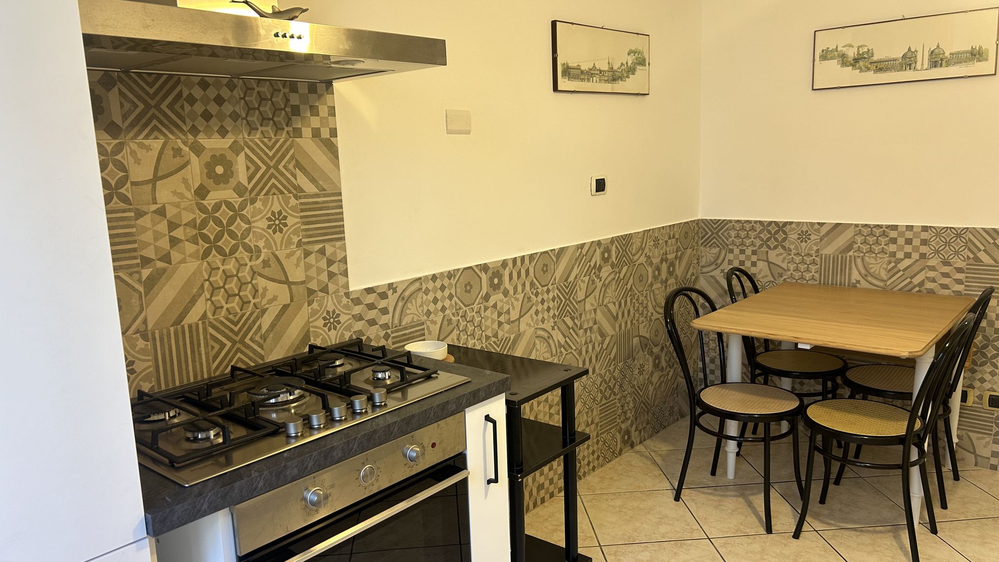 Italianway Roma Casa dei fiori by Ghor