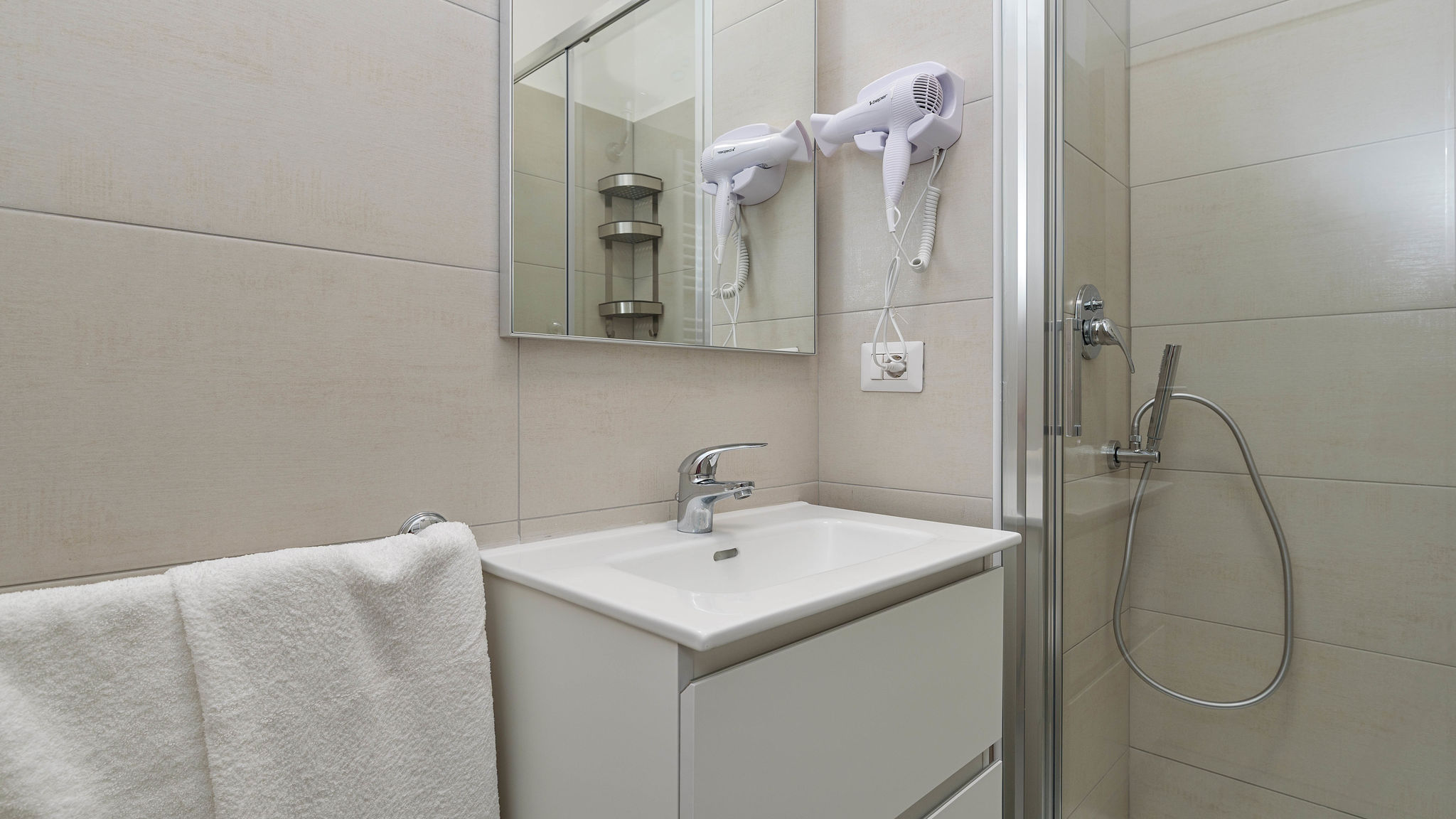 Italianway Roma Actus Palace Rooms - Room 3 by Ghor