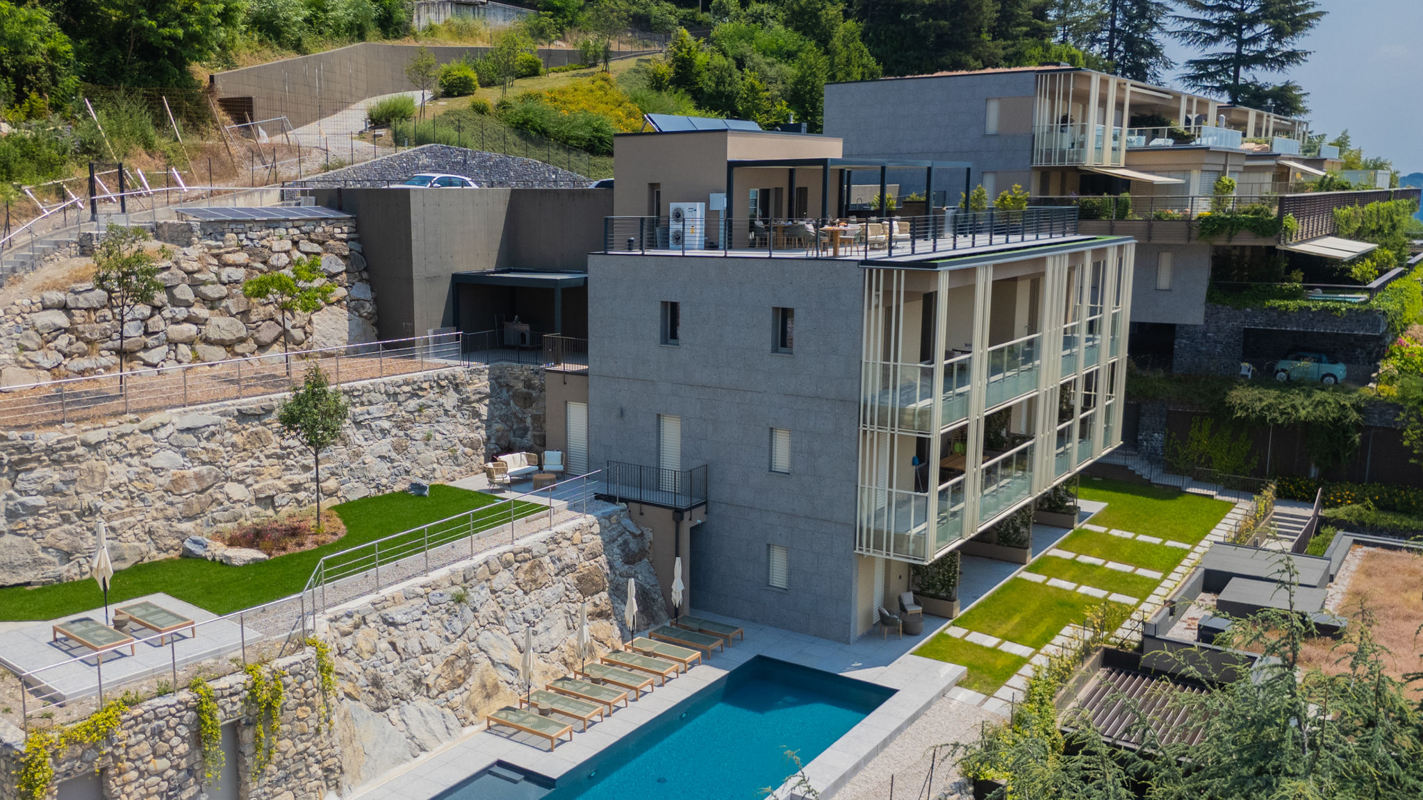 Italianway Como PureView Luxury Suites - Ground Floor with breakfast & pool 