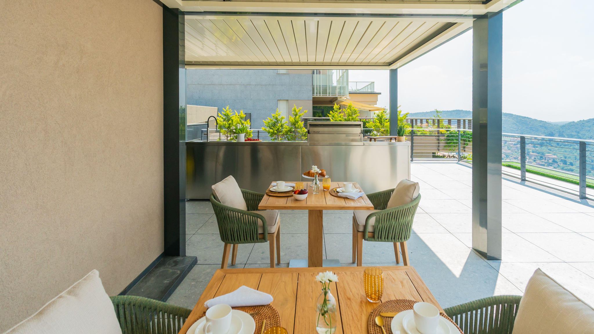 Italianway Como PureView Luxury Suites - Ground Floor with breakfast & pool 