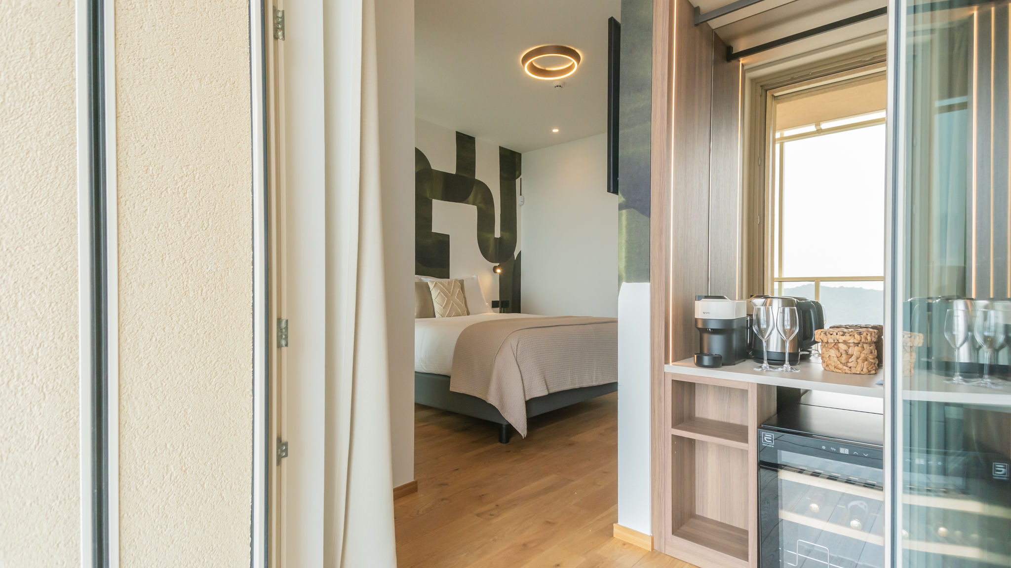 Italianway Como PureView Luxury Suites - First Floor with breakfast & pool 