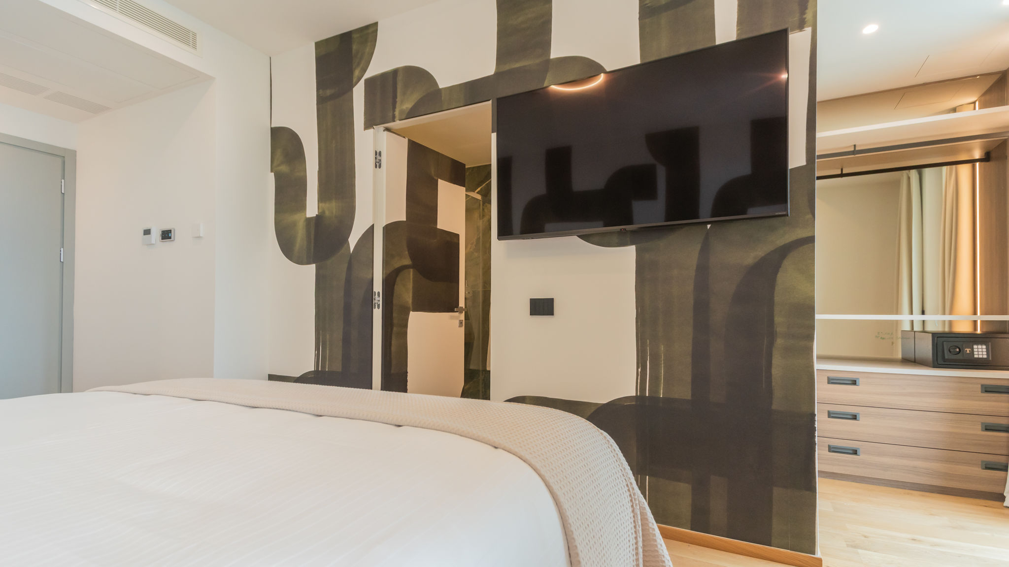 Italianway Como PureView Luxury Suites - First Floor with breakfast & pool 