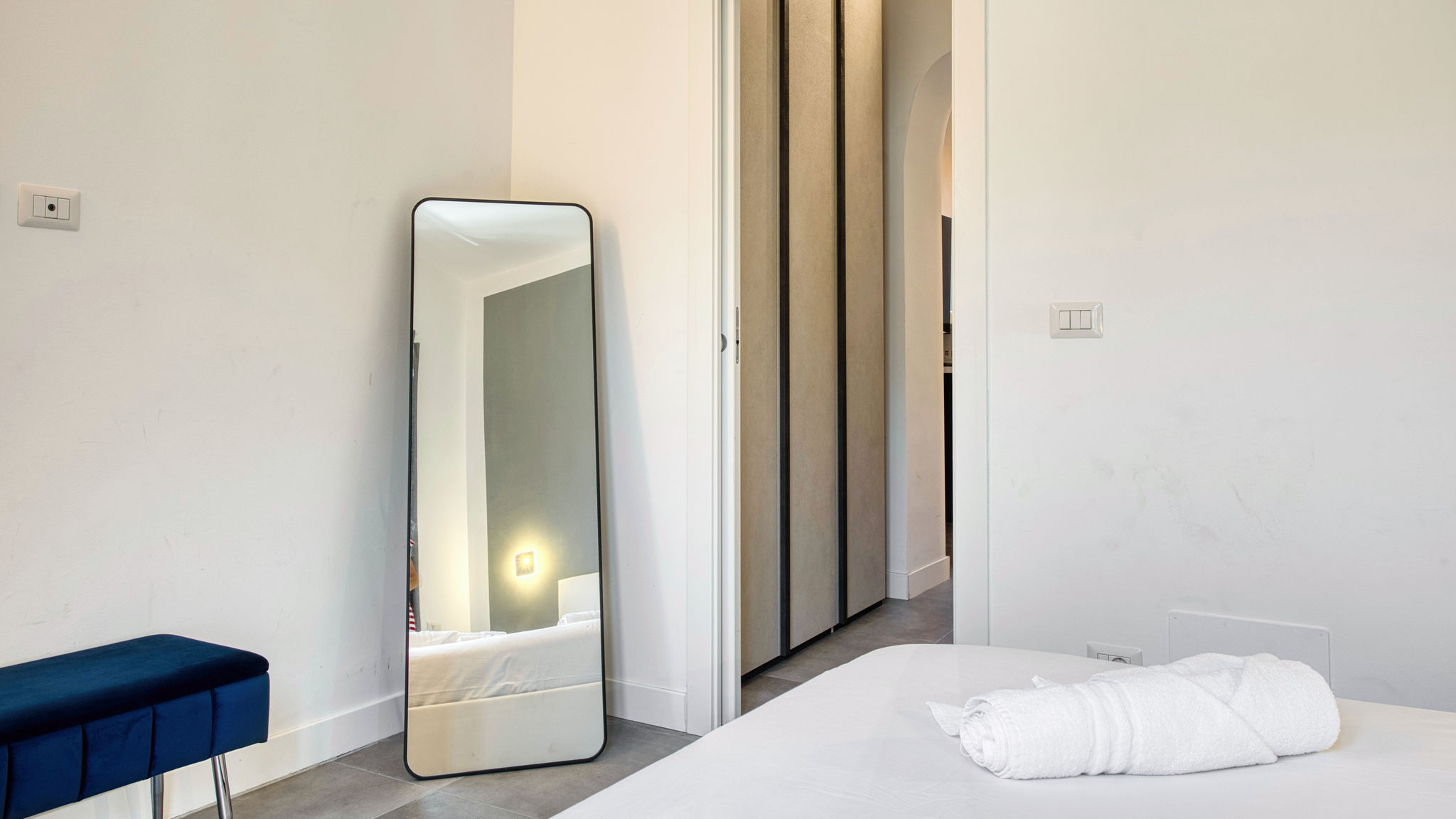 Italianway Milano 15min to Duomo, Modern 1 Bedrm Flat A/C, 5G WiFi