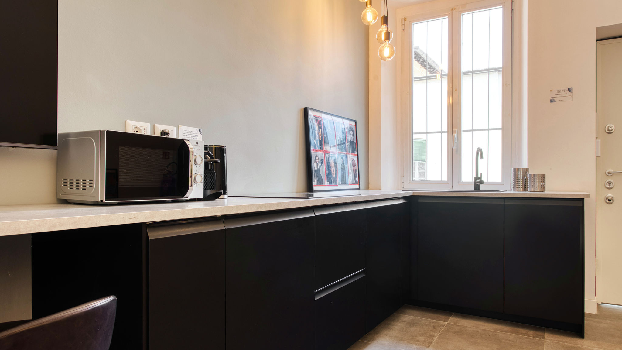 Italianway Milano 15min to Duomo, Modern 1 Bedrm Flat A/C, 5G WiFi