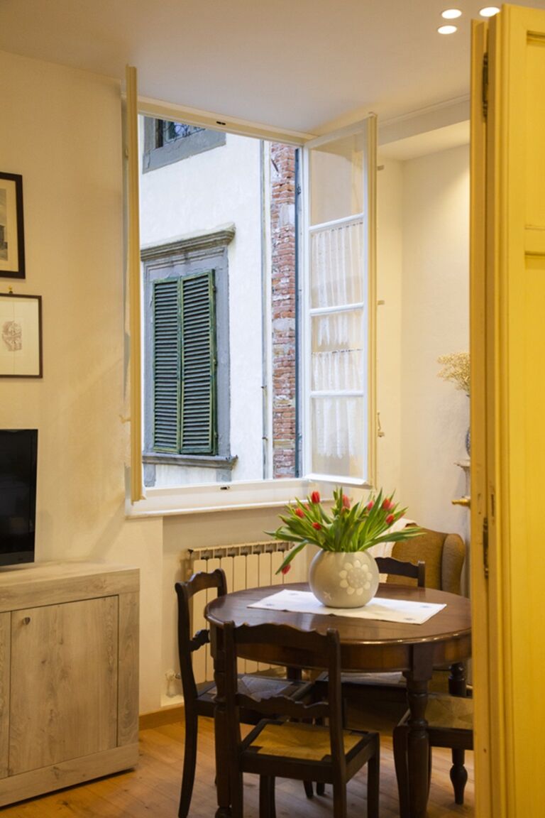 Italianway Lucca Burlamacchi House