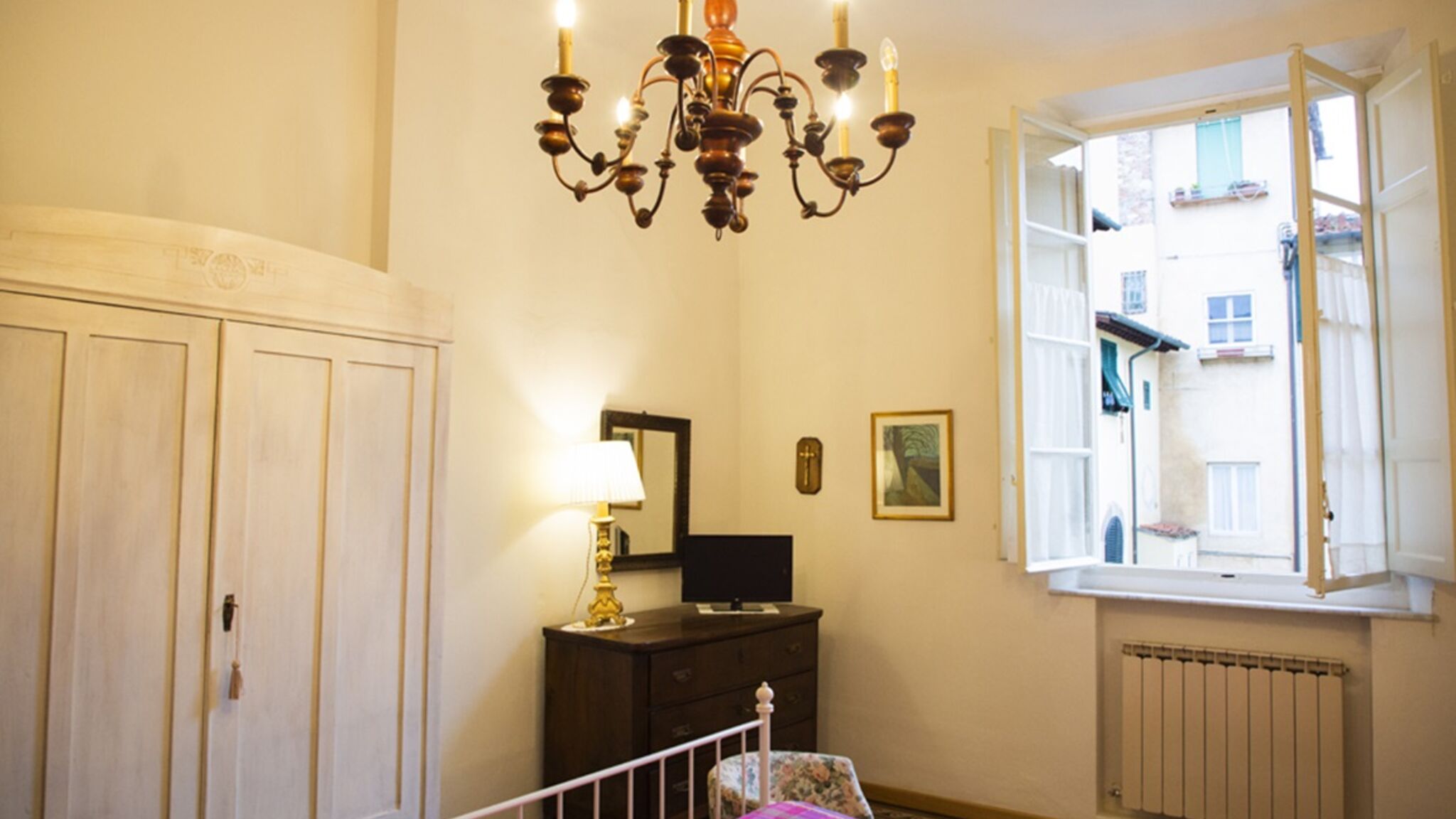 Italianway Lucca Burlamacchi House