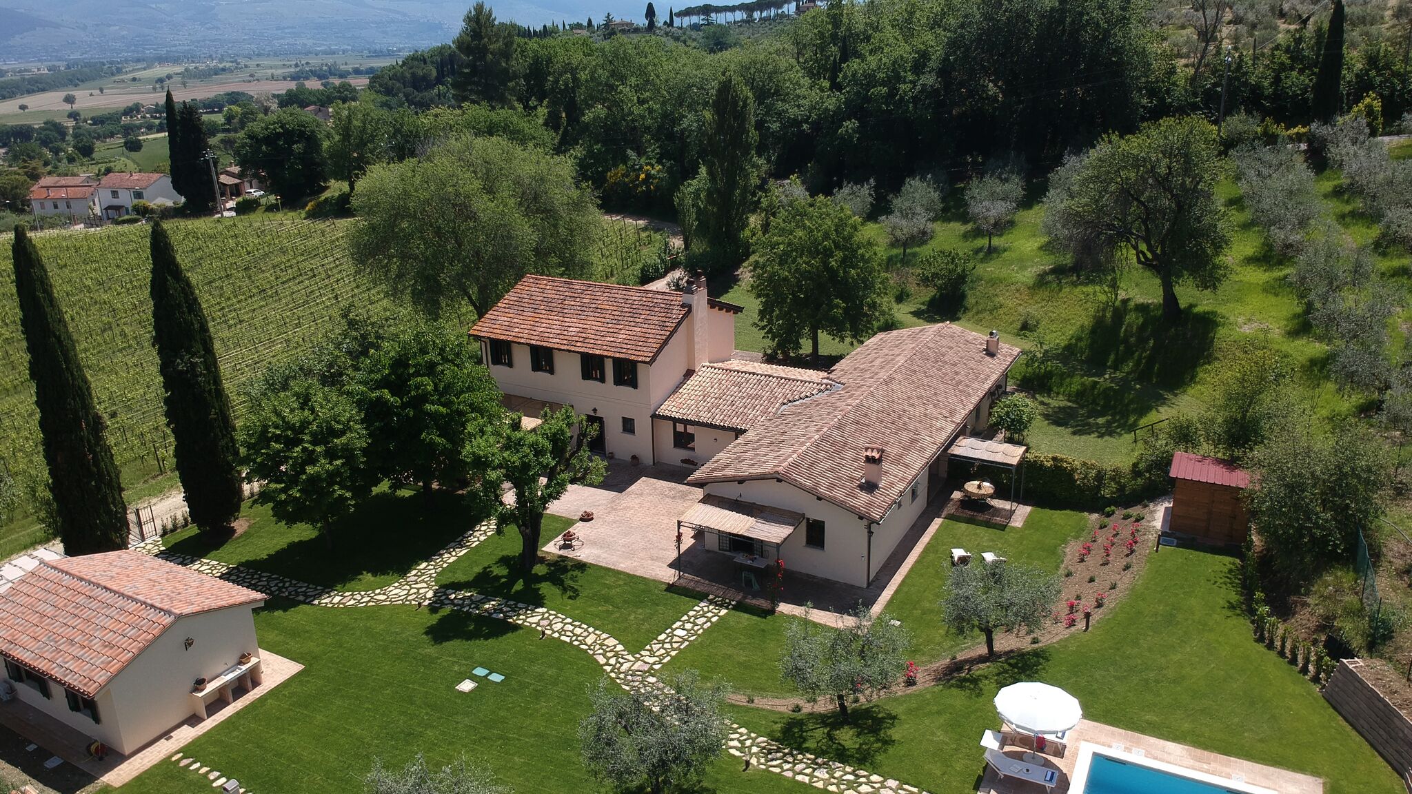 Italianway Montefalco La Collina degli Ulivi 8+2