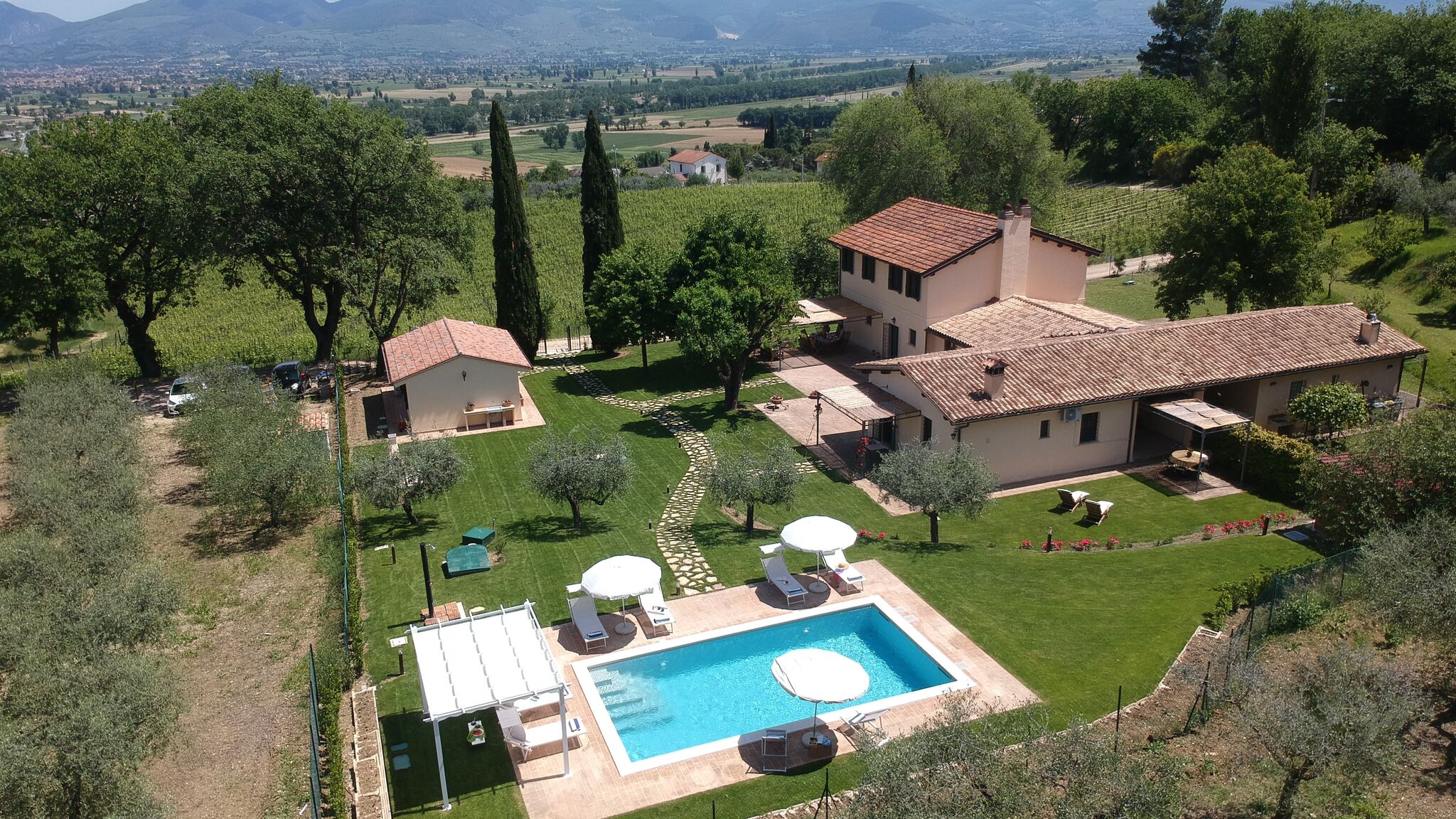 Italianway Montefalco La Collina degli Ulivi 8+2