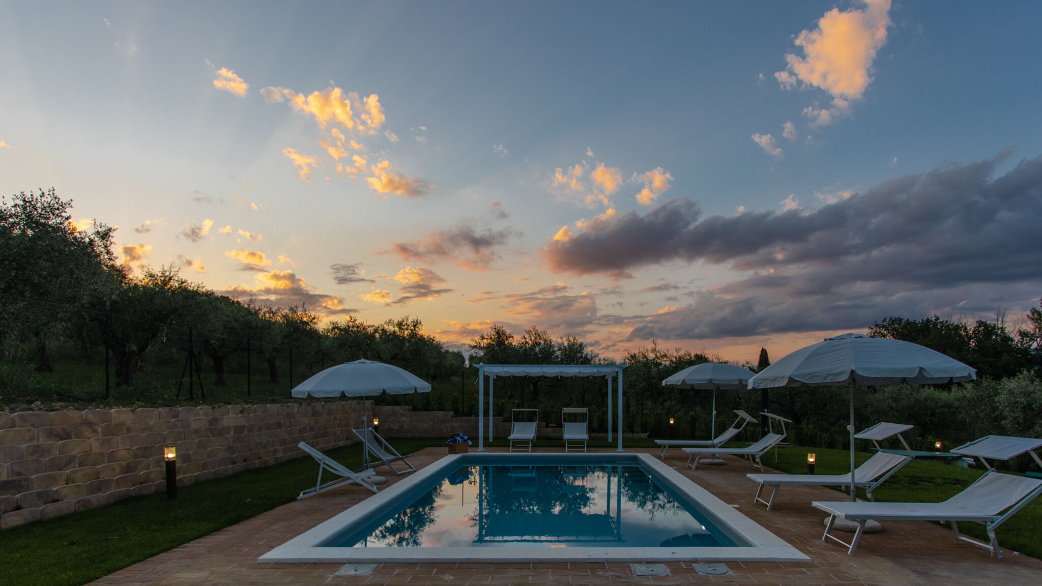 Italianway Montefalco La Collina degli Ulivi 8+2