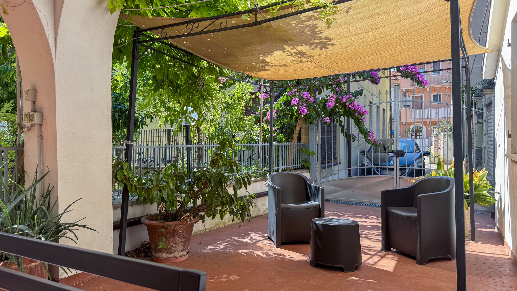 Italianway Ortona Villetta Bouganville - Vista mare in pieno centro