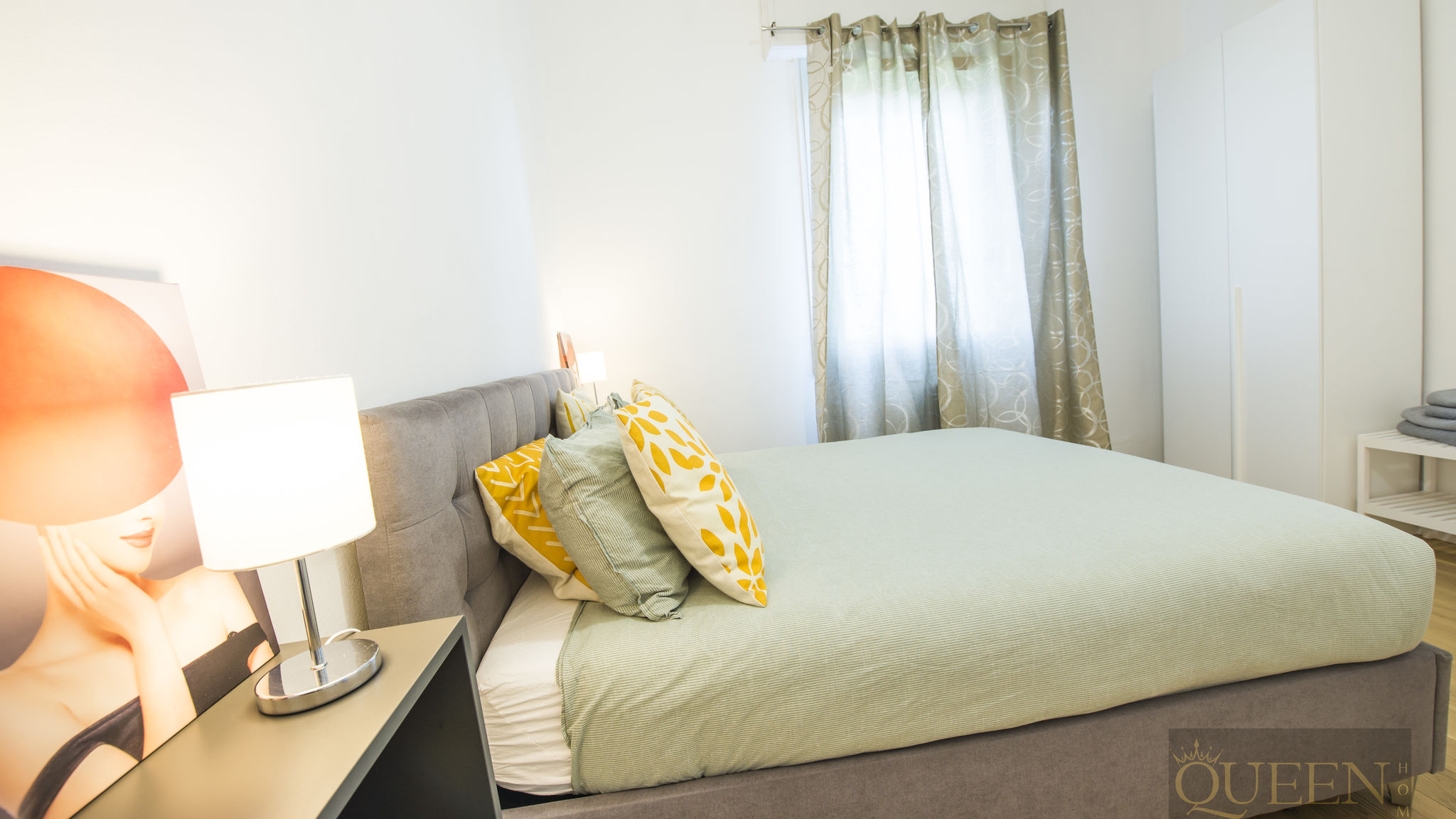 Queen Home Apartments srls Bologna Queen Home Bologna Exhibithion
