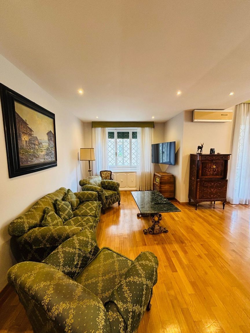 Italianway Roma Tiziano House by Ghor