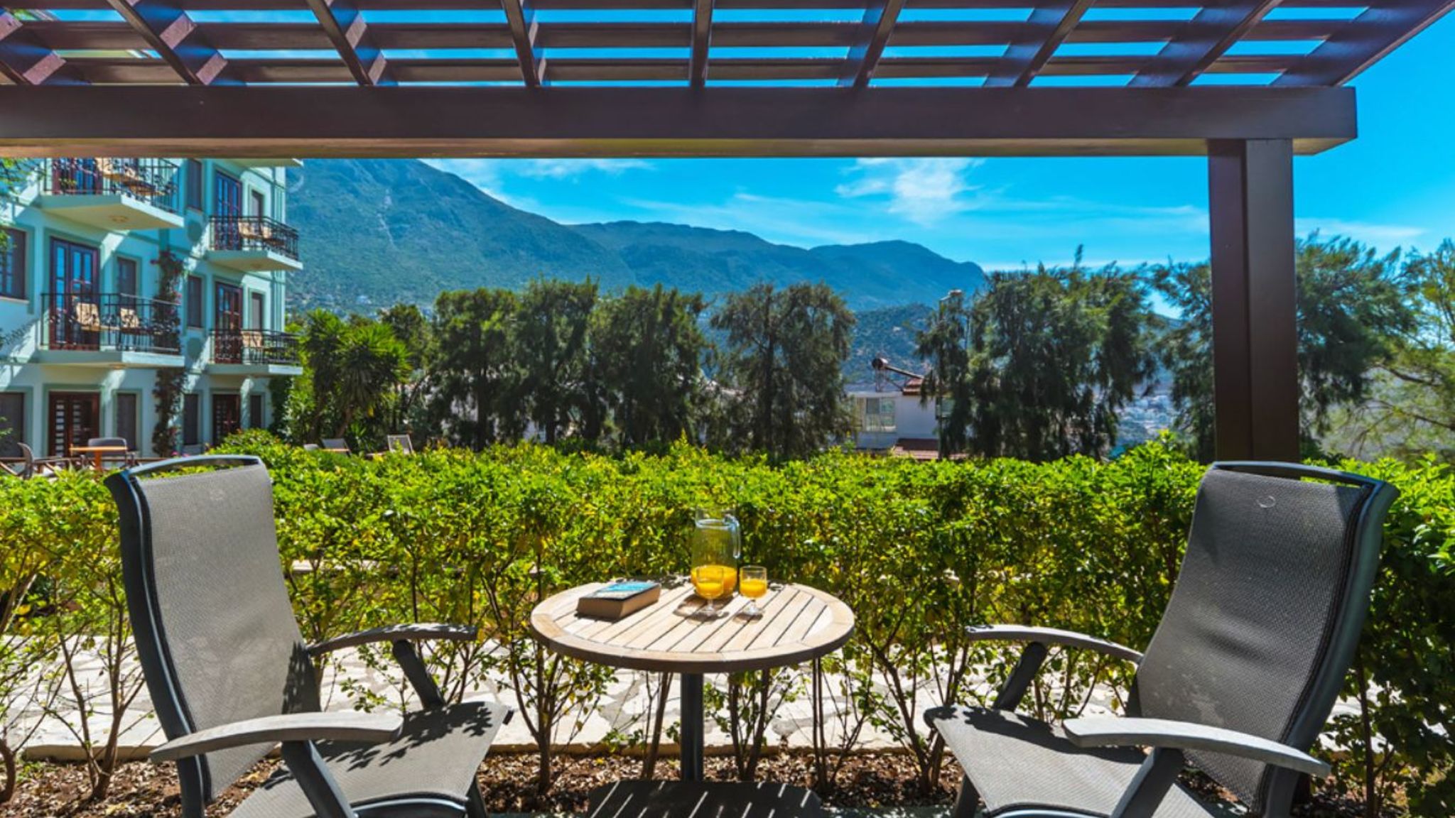 Orchard Suite Limon