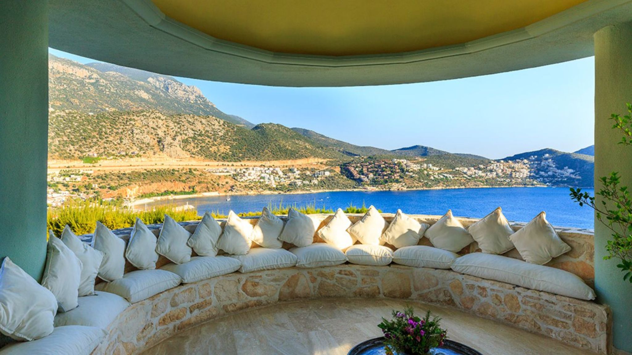Pool Suite Opiuchus