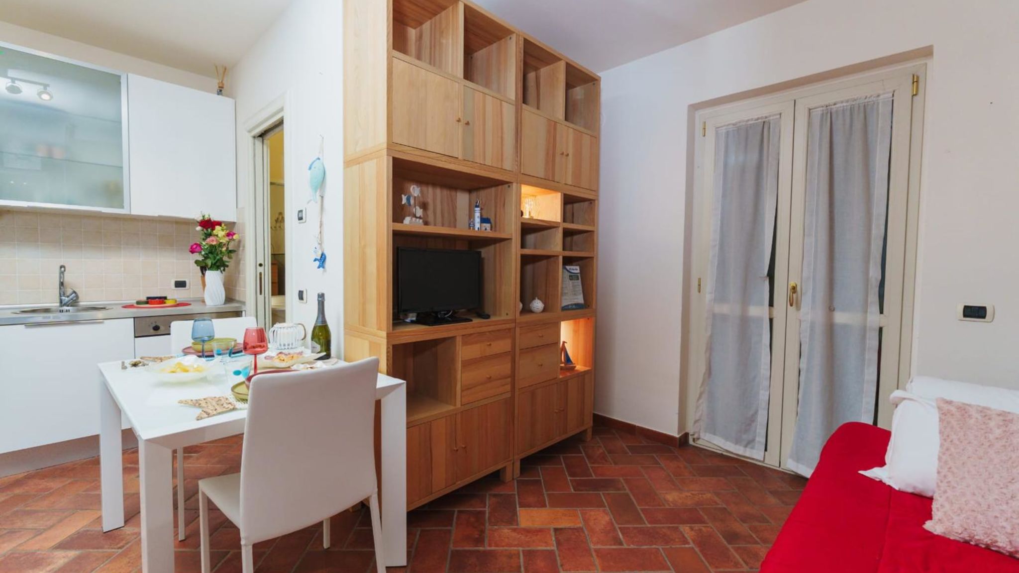 Italianway Monte Isola Scorcio sul lago by Ca-Sa Check