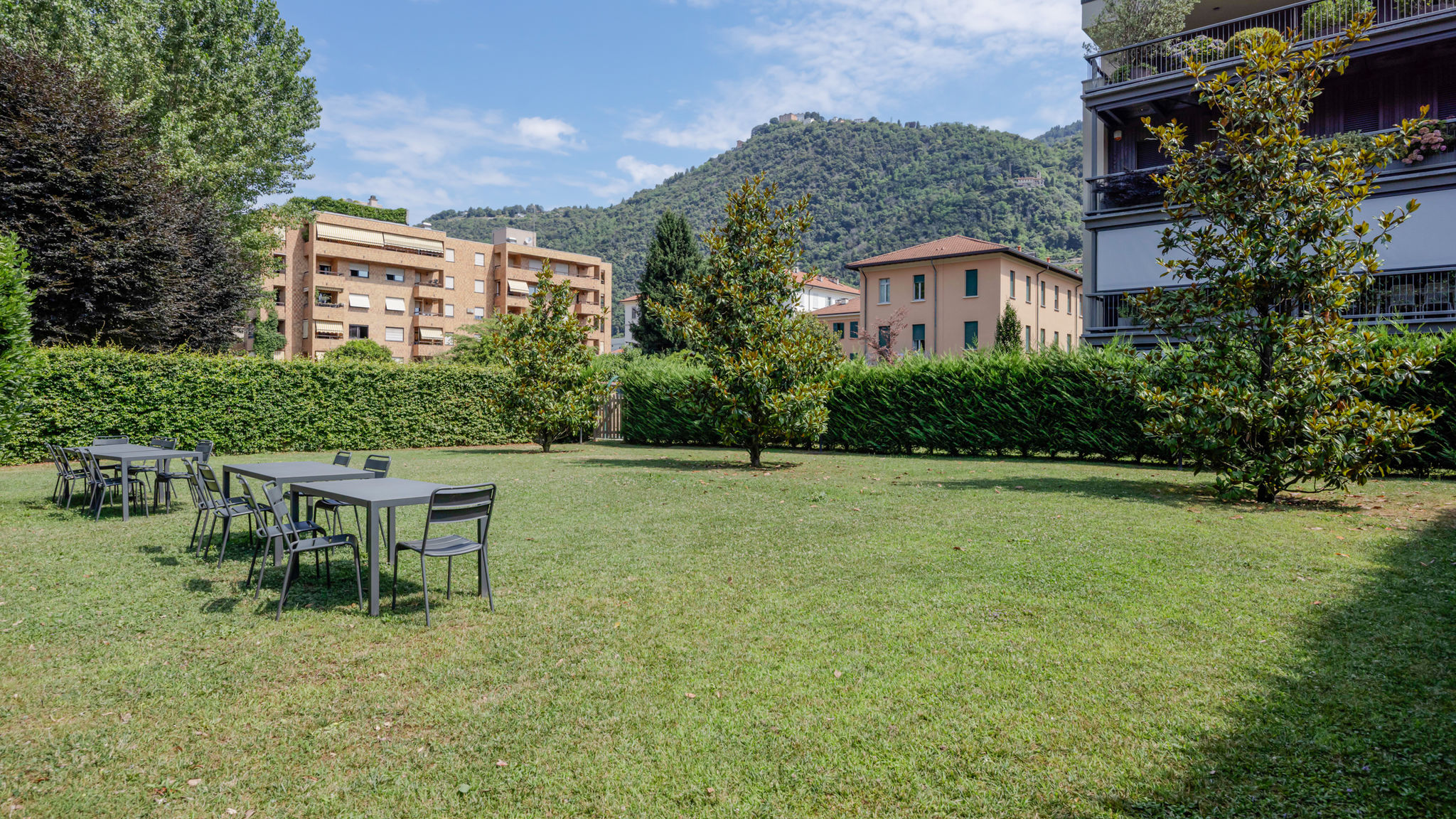 Italianway Como Charming Garden Hideaway in Como