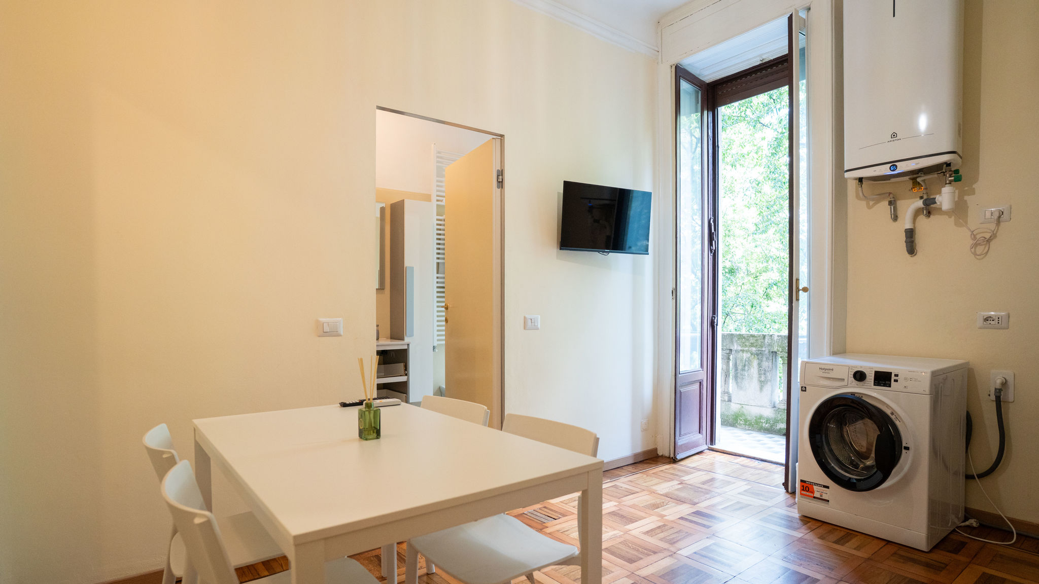 Italianway Milano Apt near C. Buenos Aires – WiFi, AC, Metro 3 min